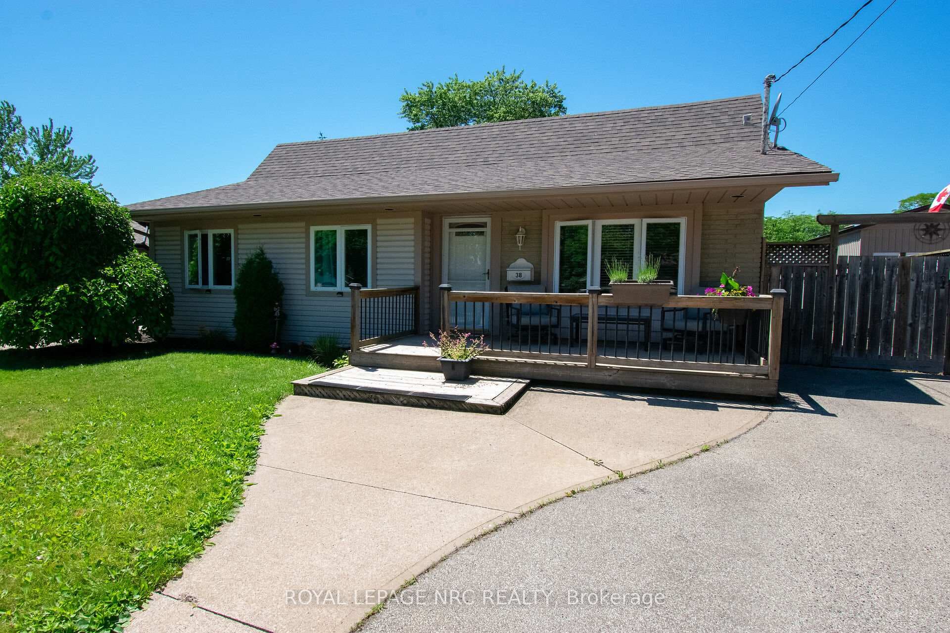 38 Carriage Road