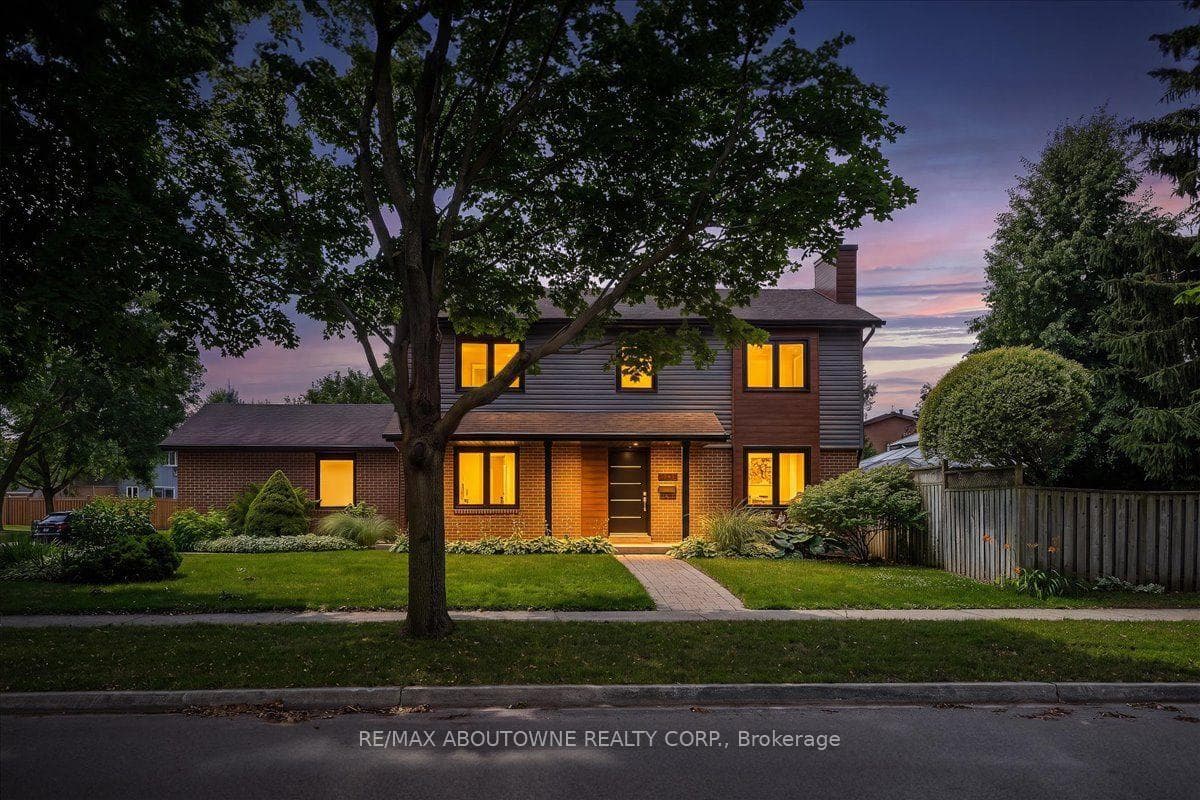 3985 Taffey Crescent