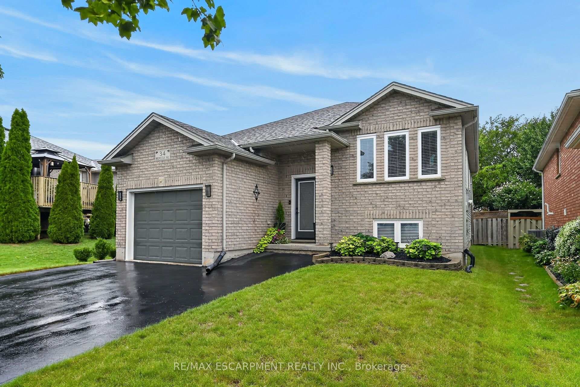 34 Brewster Way