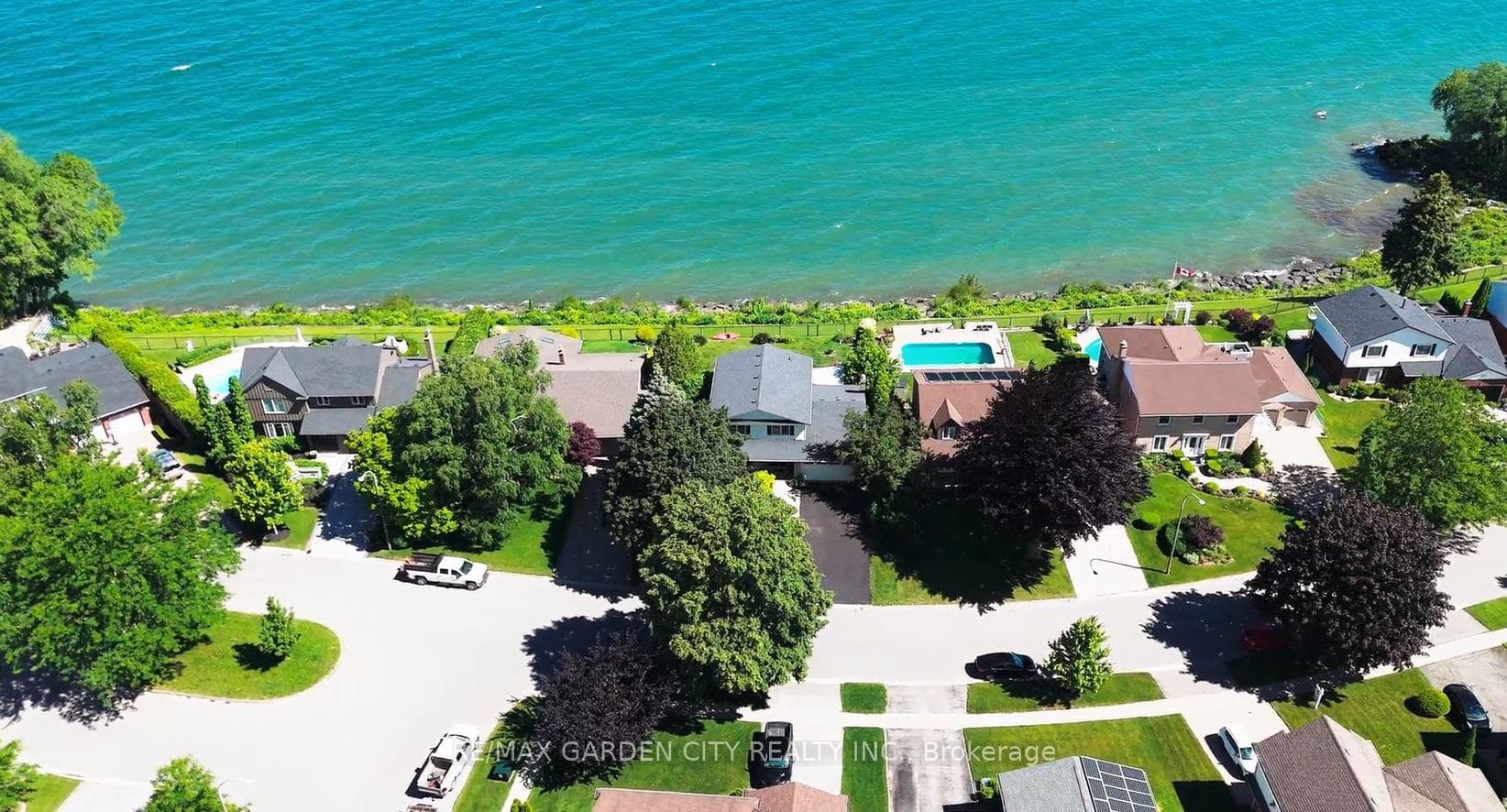 15 CHEVAL Drive