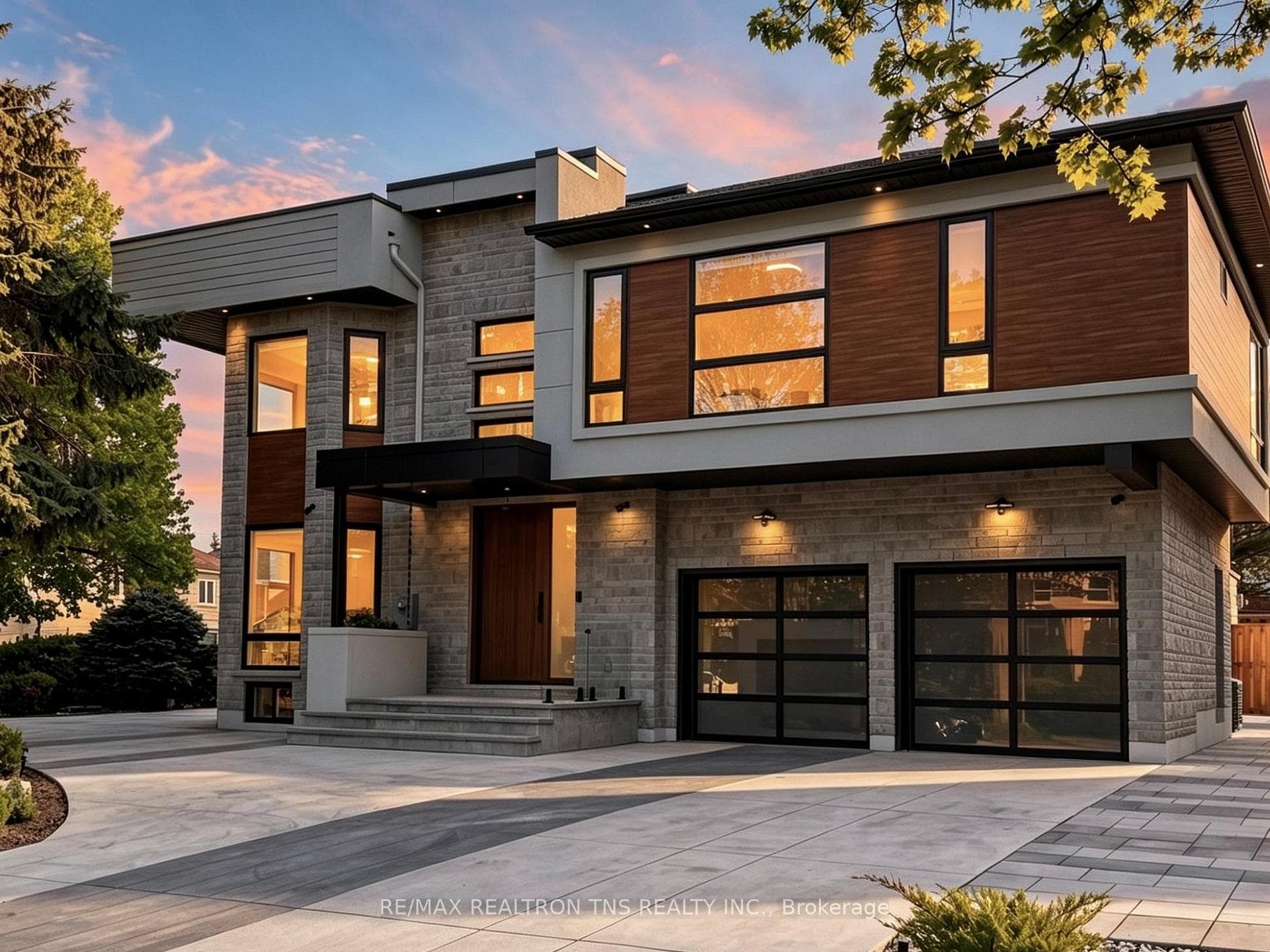 2 Eastgate Crescent