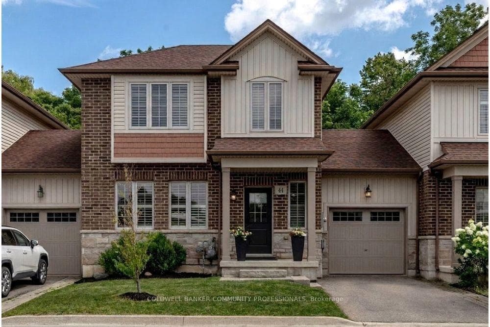 44 Westbank Trail