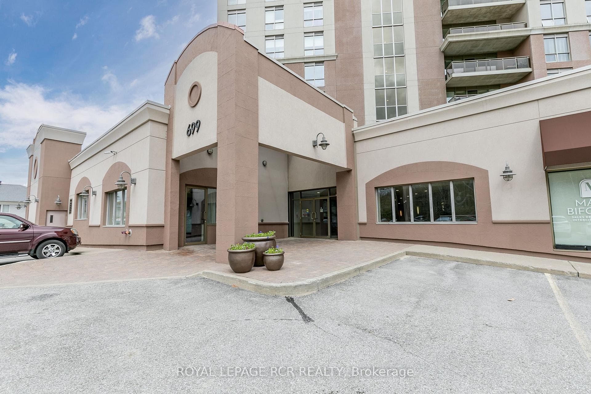 699 Aberdeen Boulevard Unit 608