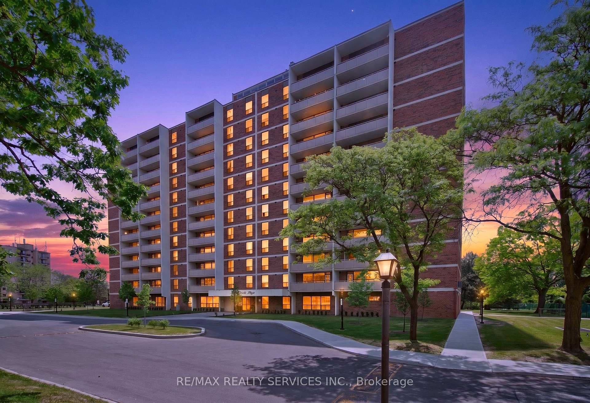 3120 Kirwin Avenue Unit 210