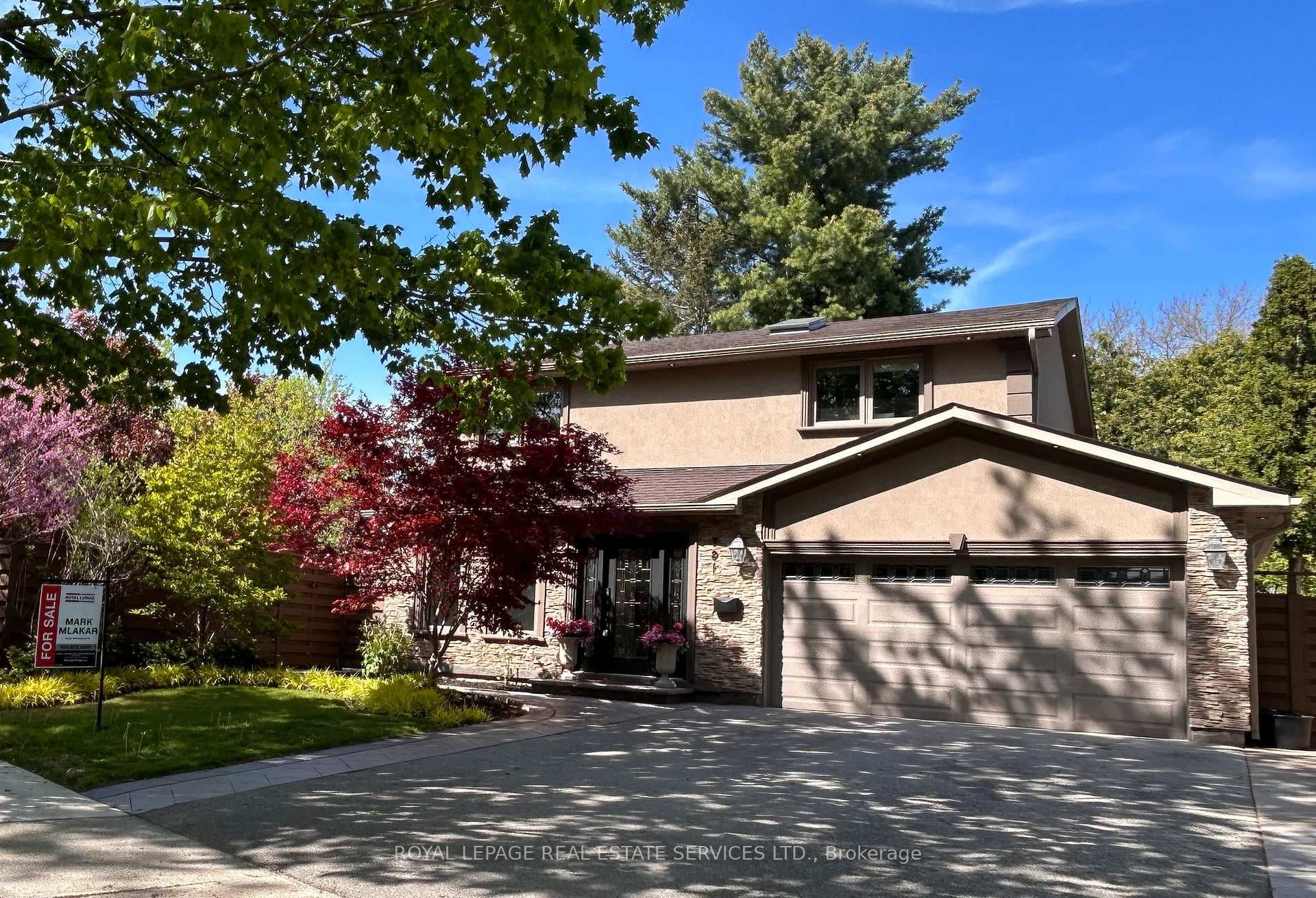 781 Fletcher Valley Crescent