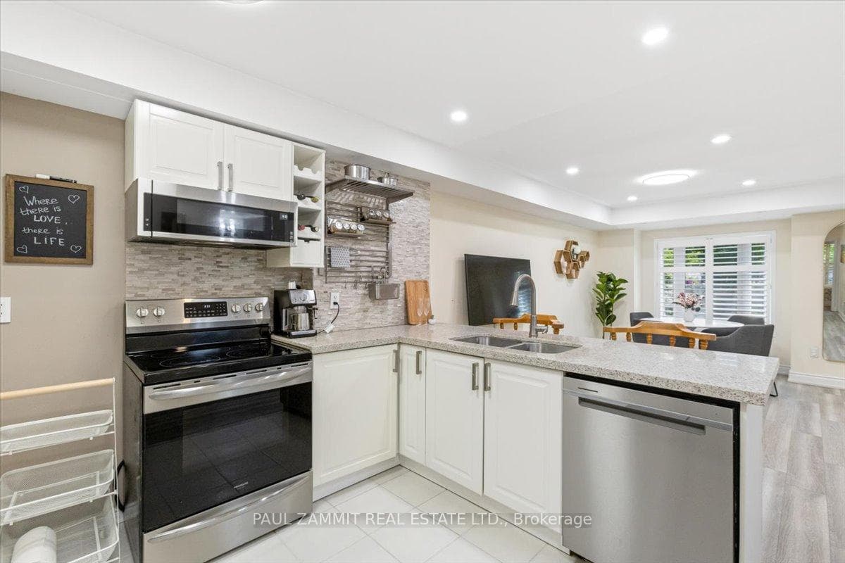 310 John Street Unit 169