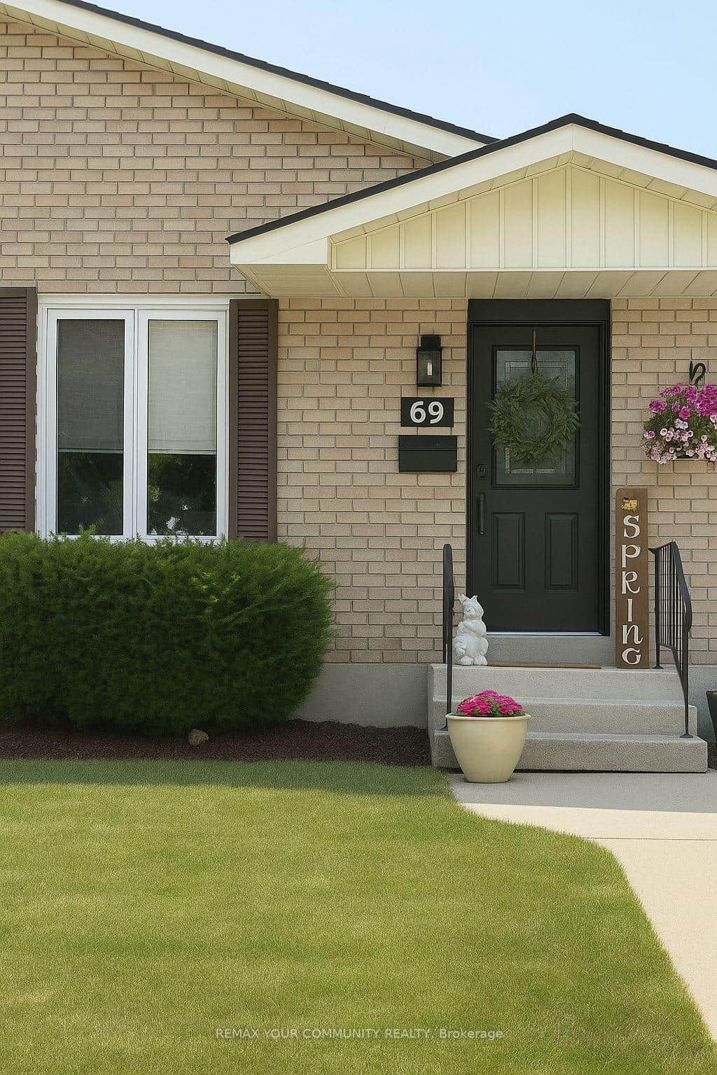 69 Branlyn Crescent