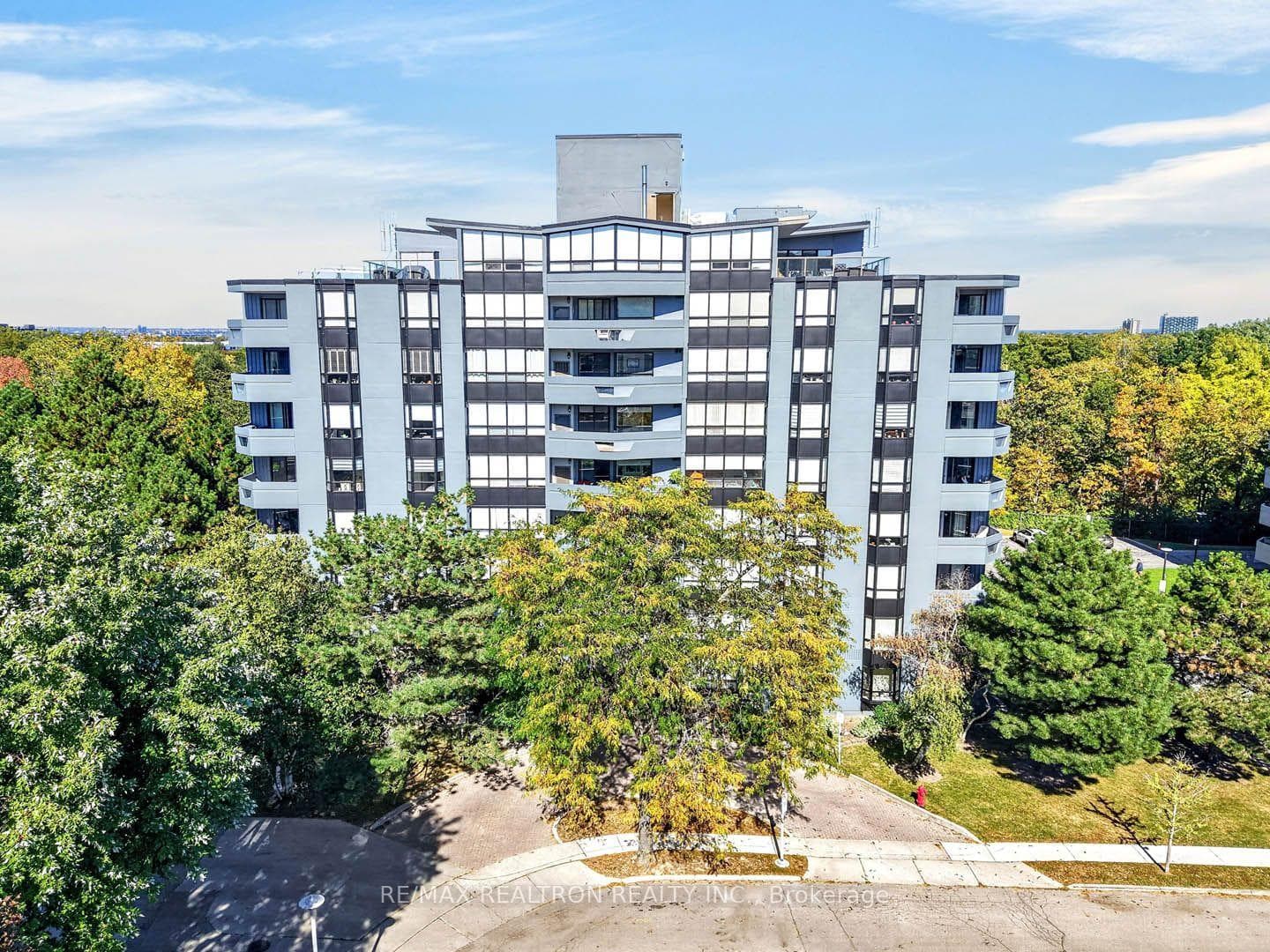 6 Village Green Boulevard Unit 501