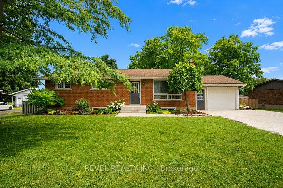 41 Pinehill Drive