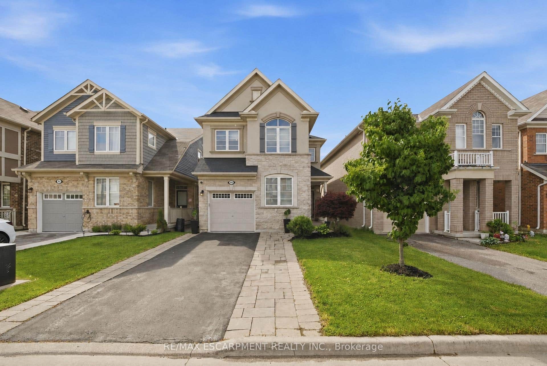 44 Stillwater Crescent