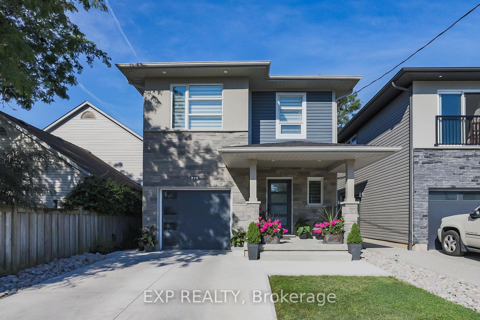 77A Broadway Avenue