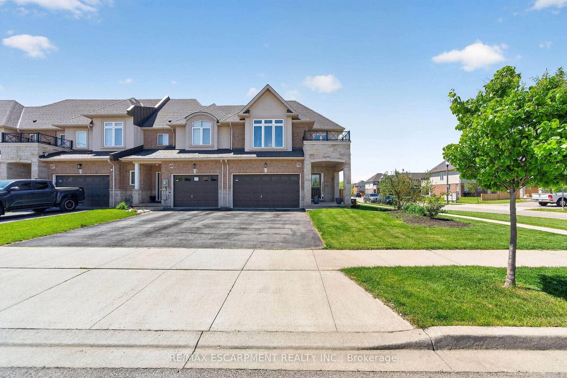 71 Foothills Lane