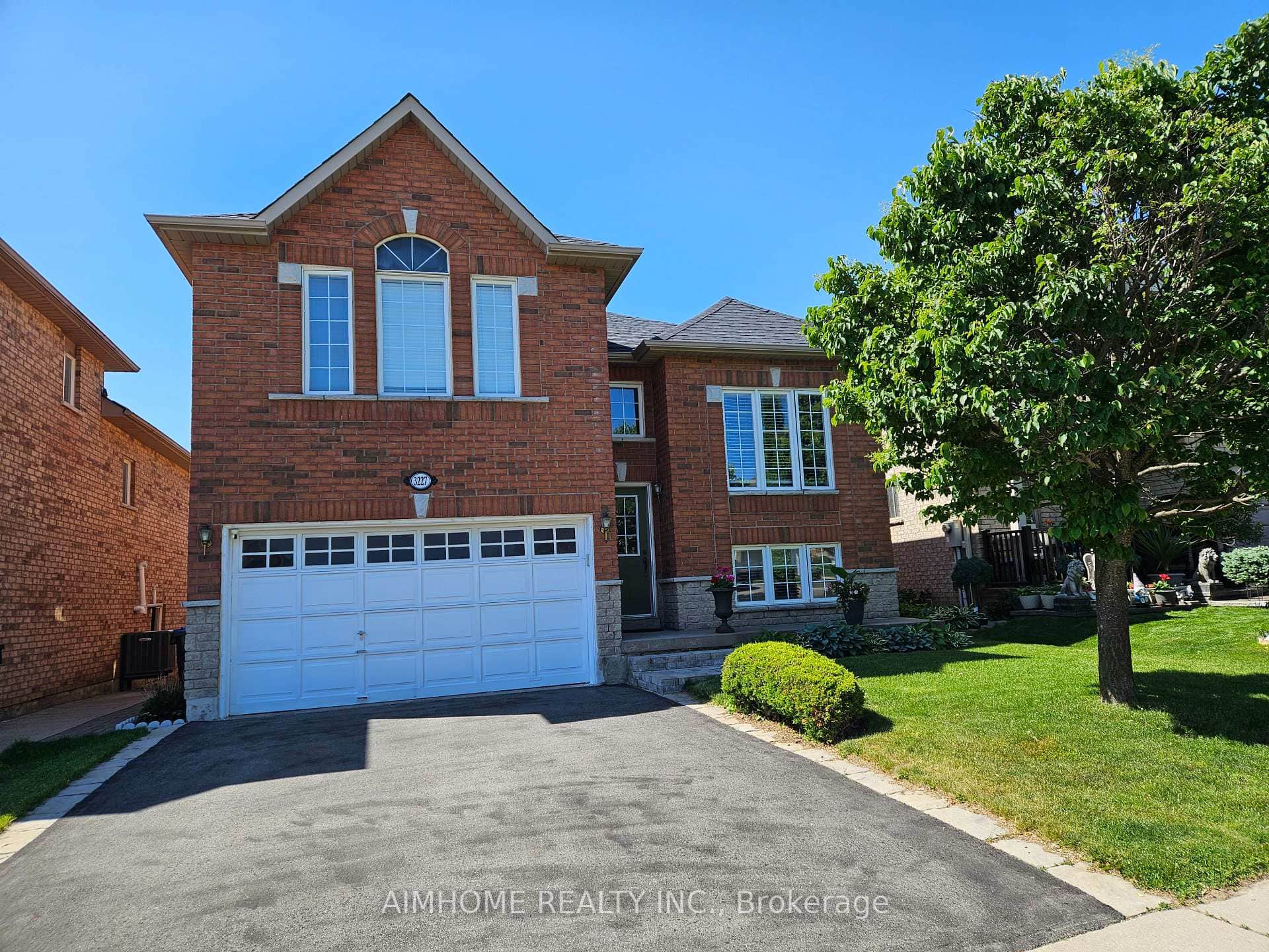 3227 Scotch Pine Gate