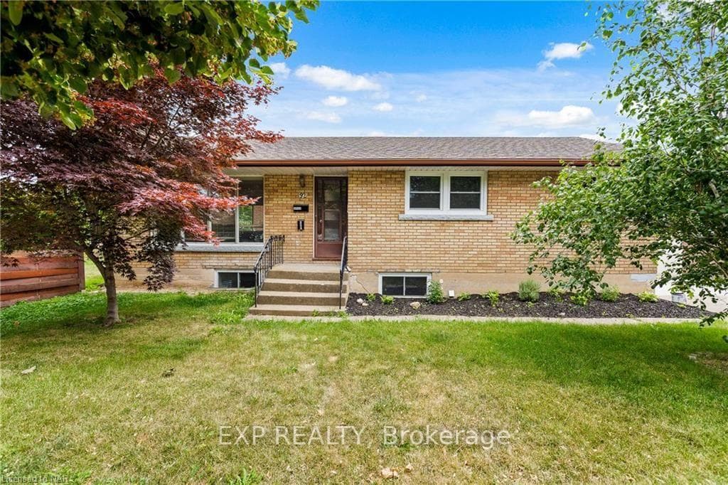 92 Margery Avenue Unit Lower
