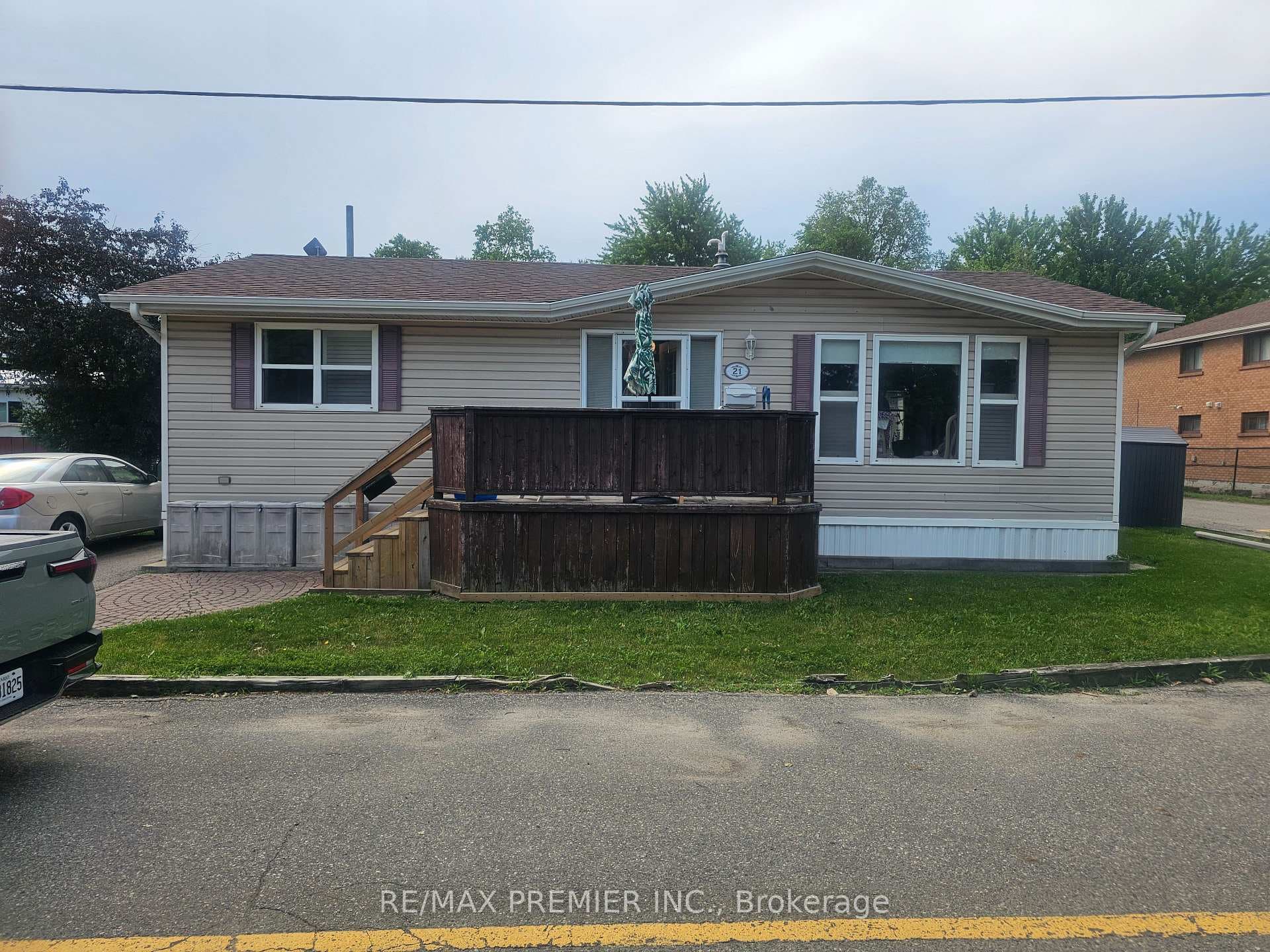 1749 Dundas Street Unit 5th Ave West Unit #21