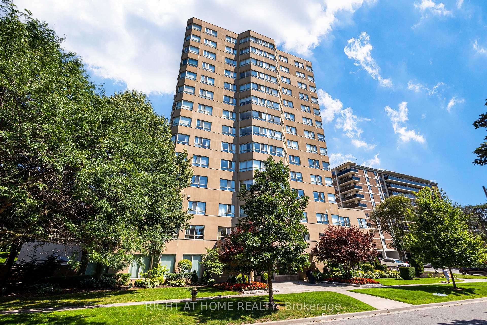 4 Park Vista Drive Unit 912