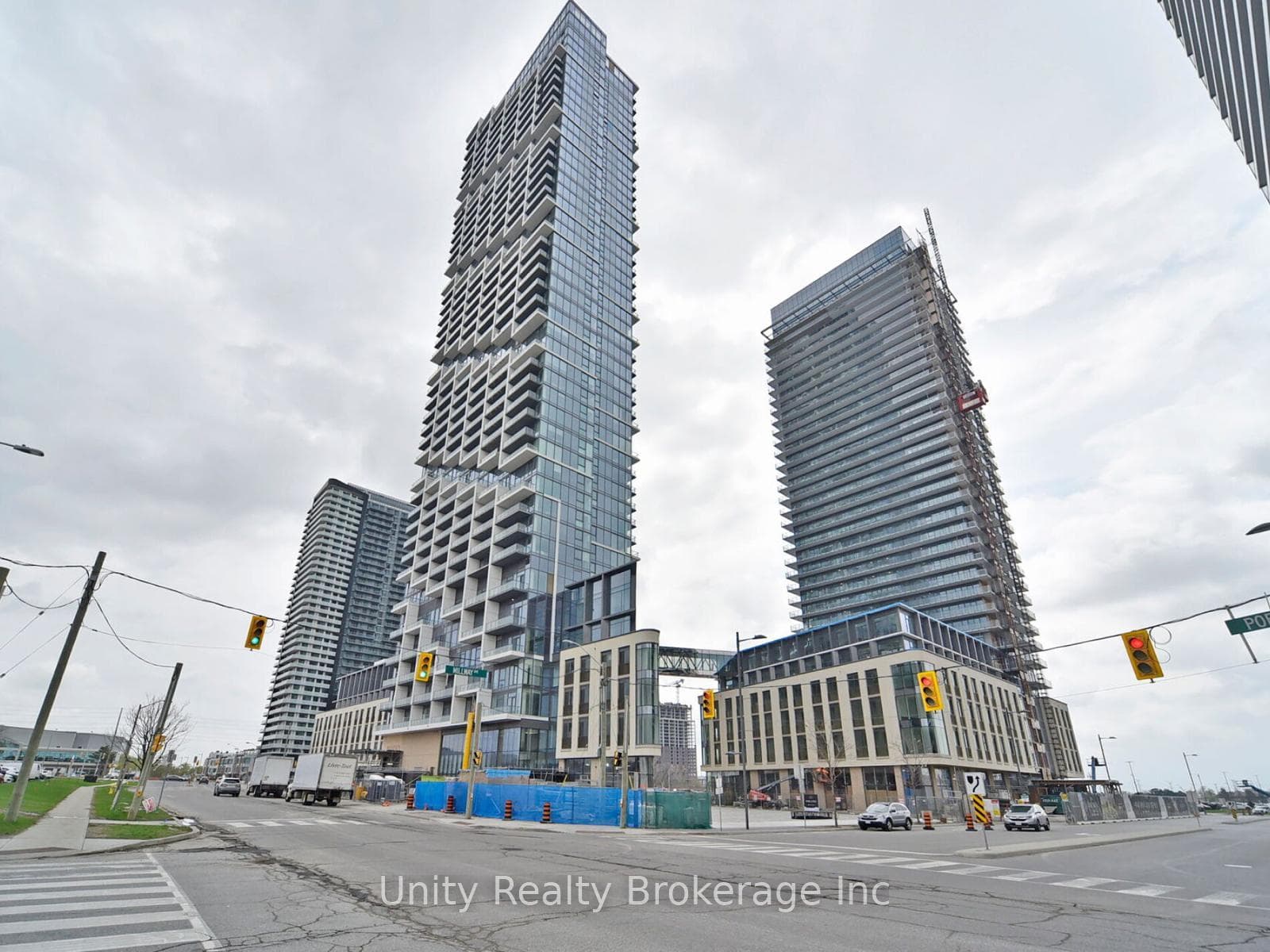1000 Portage Parkway Unit 305