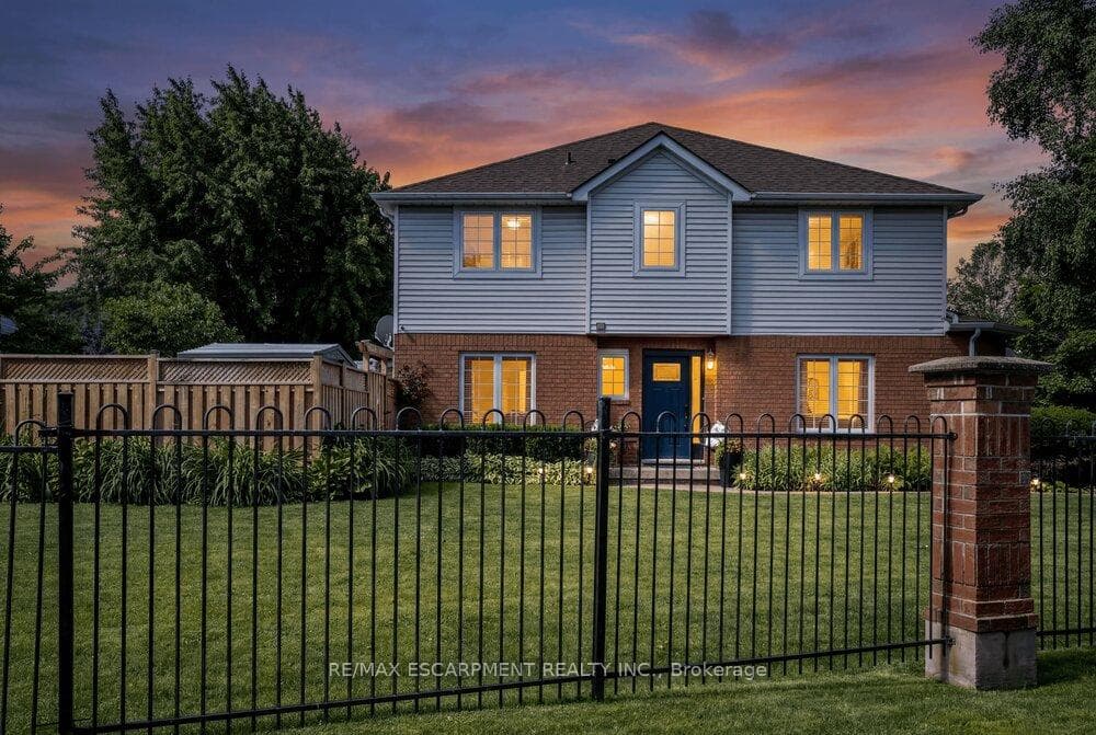 37 Walker Court