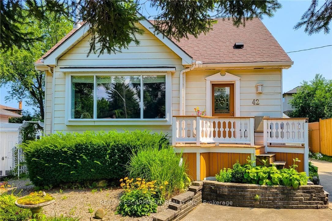 42 LAKE Avenue