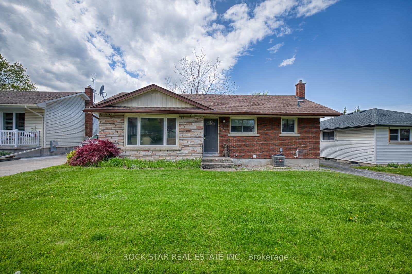 25 Warkdale Drive