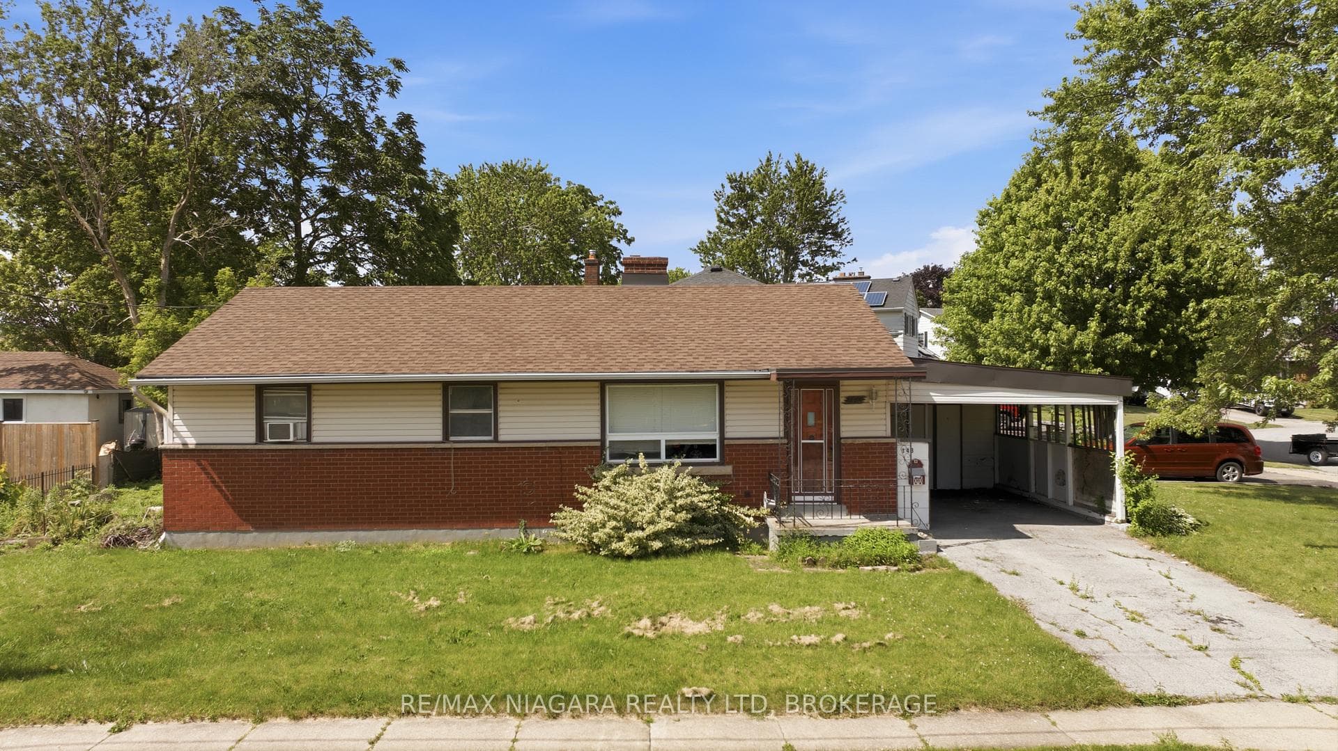143 North Crescent
