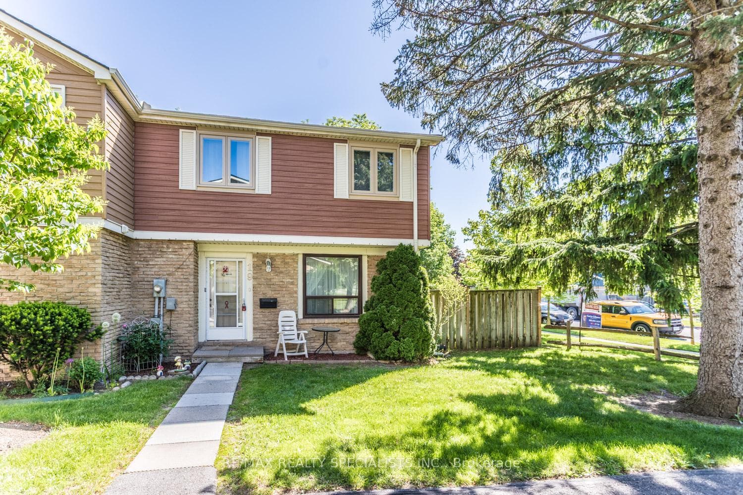 98 Falconer Drive Unit 19