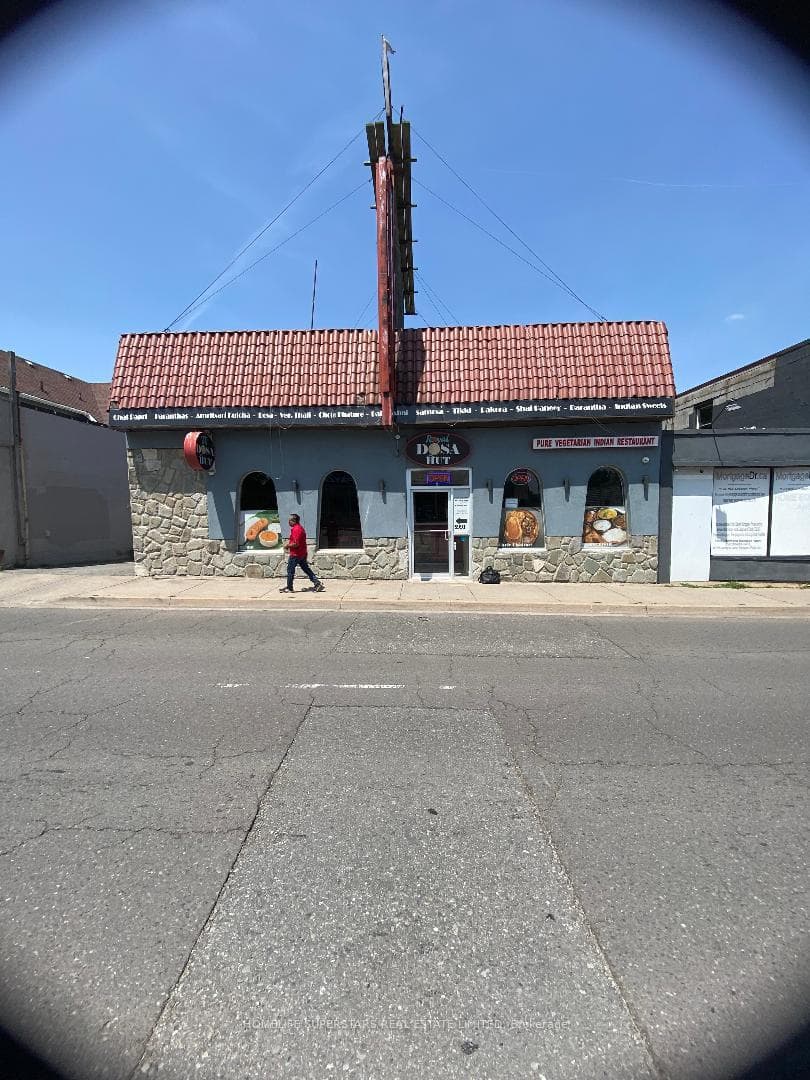 5991 Lundys Lane