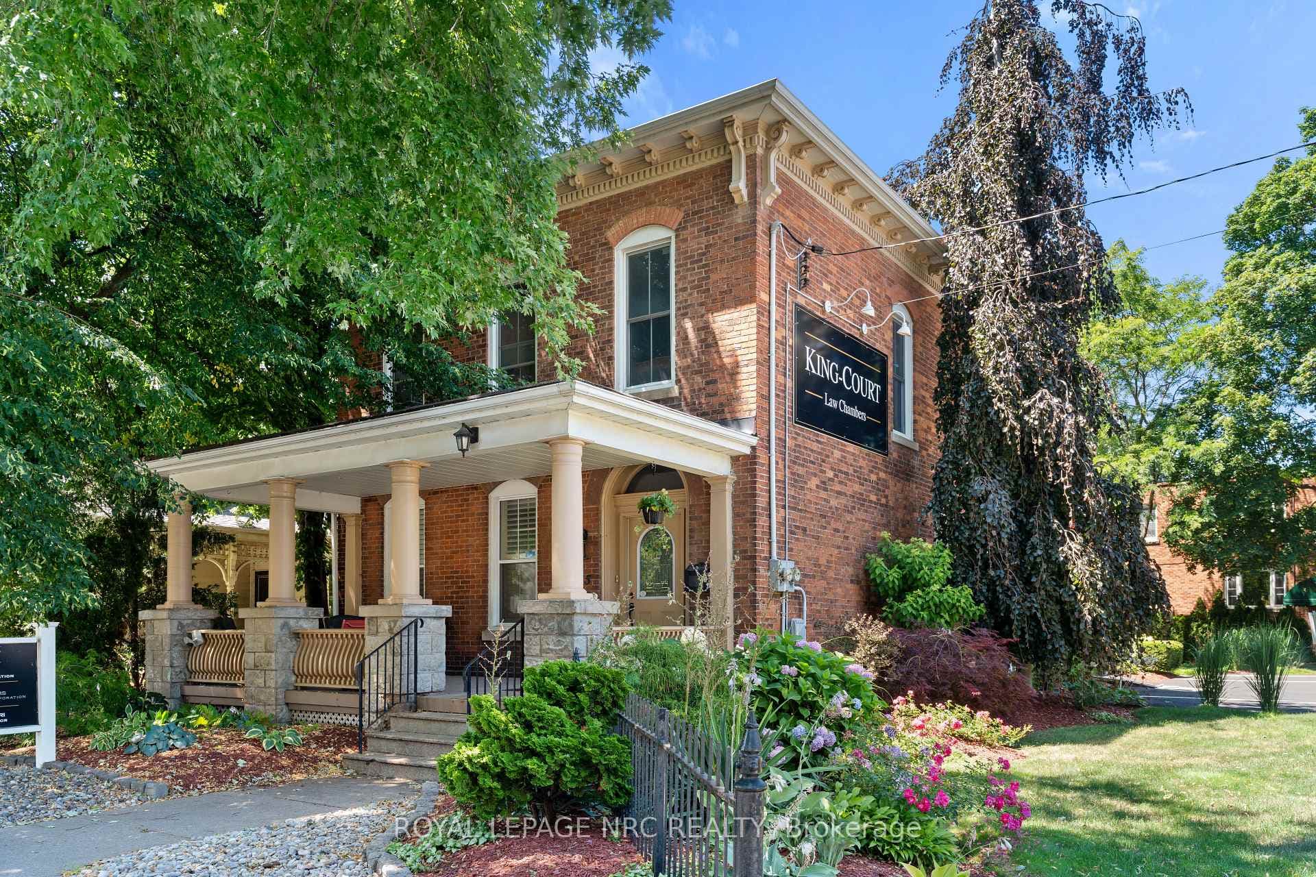 45 Welland Avenue