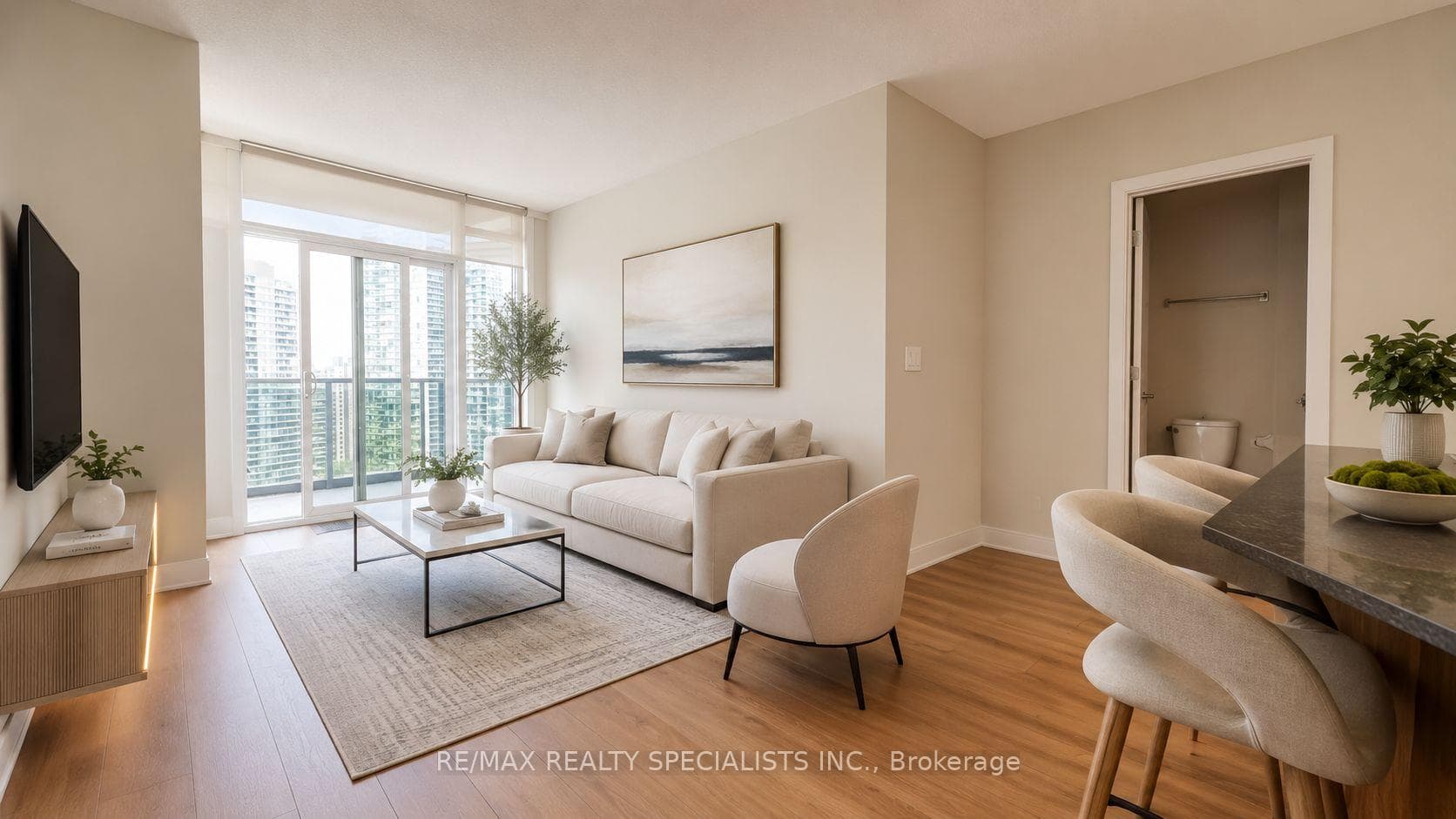330 Burnhamthorpe Road Unit 2702