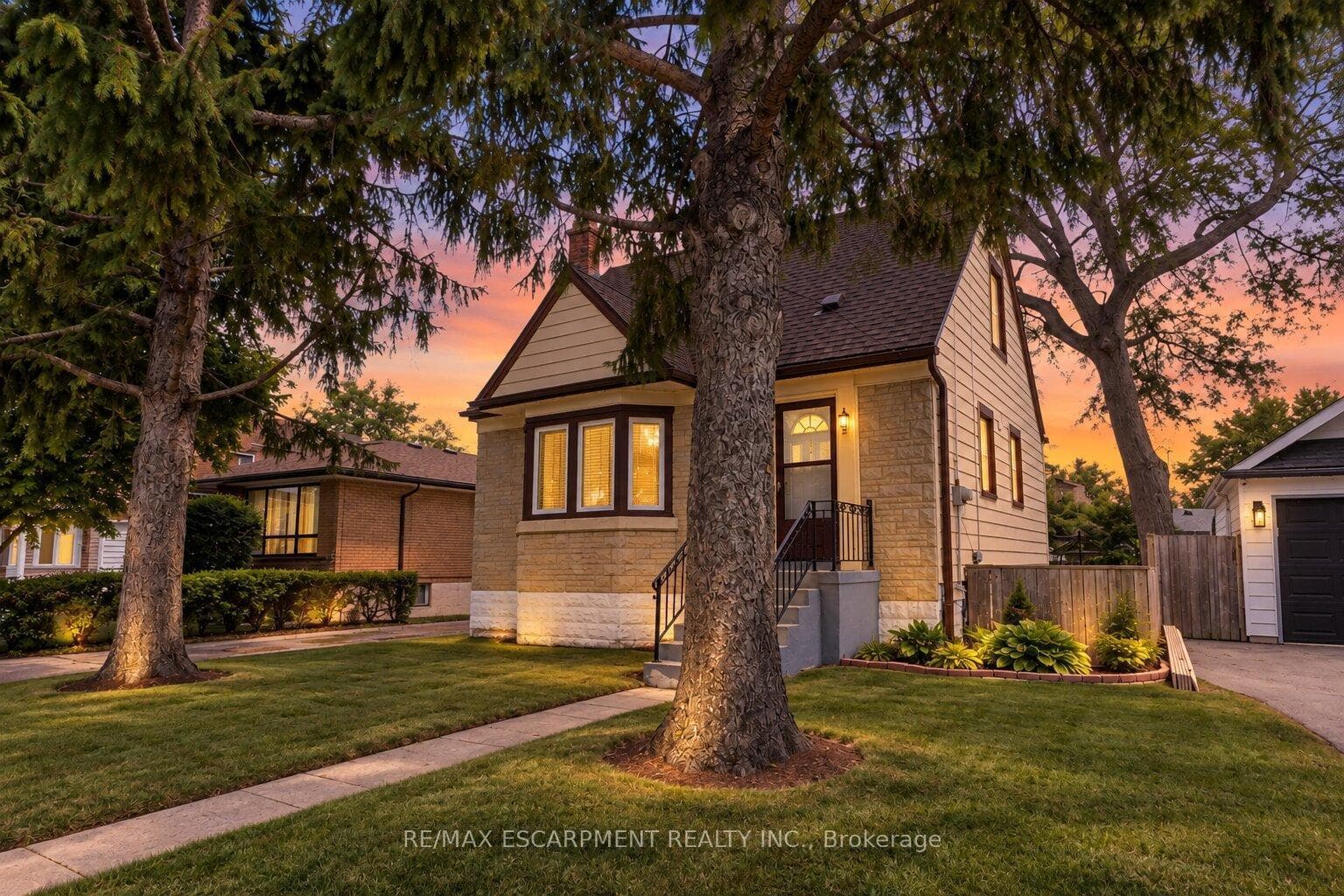 269 Queensdale Avenue