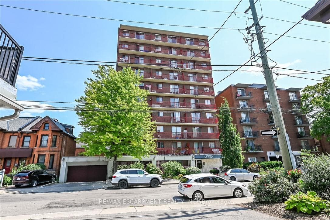 141 Catharine Street Unit 1004