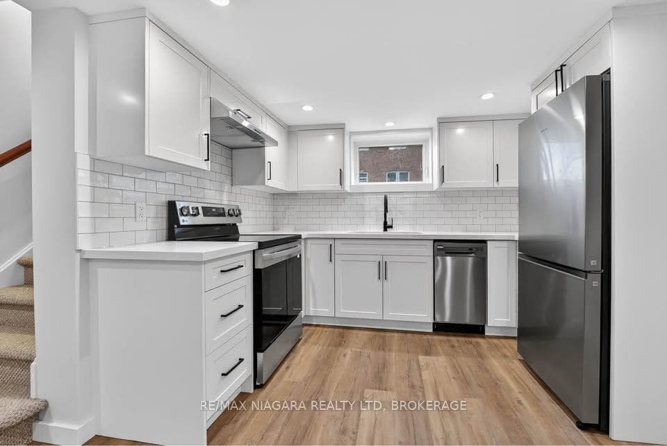 3548 Bond Street Unit Lower