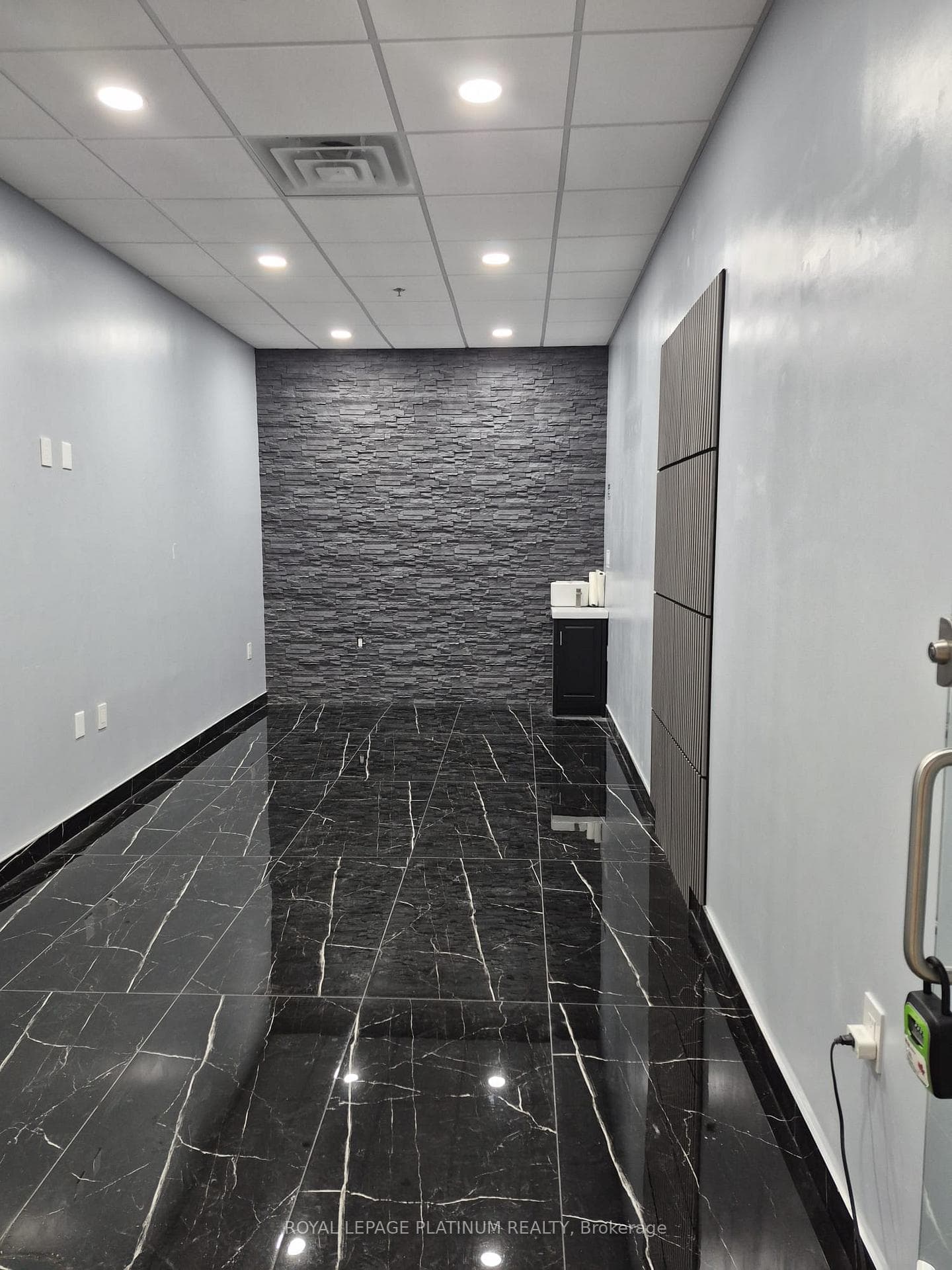 7215 Goreway Drive Unit 1C29