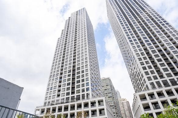 36 Elm Drive Unit 1003