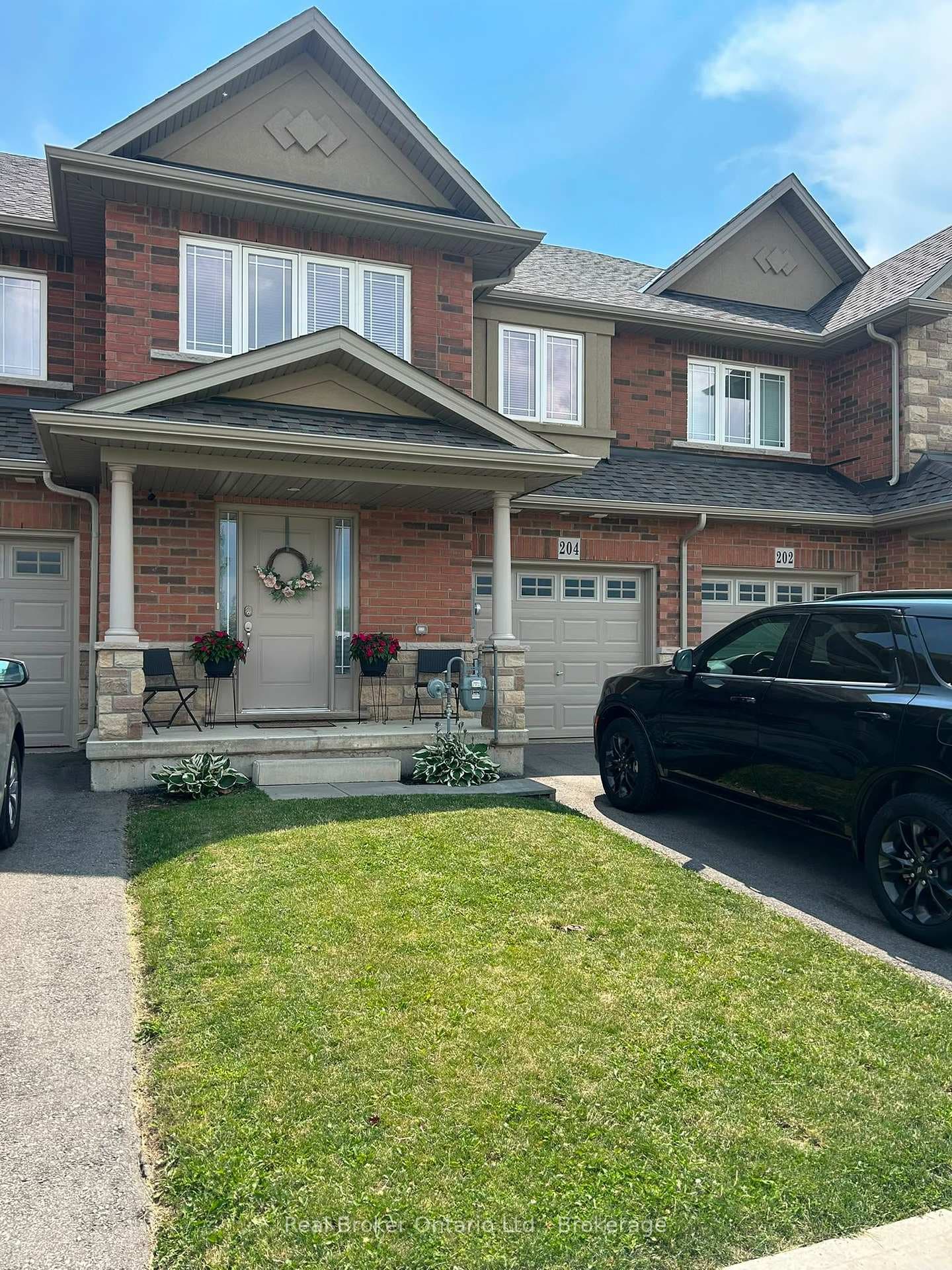 204 Dalgleish Trail