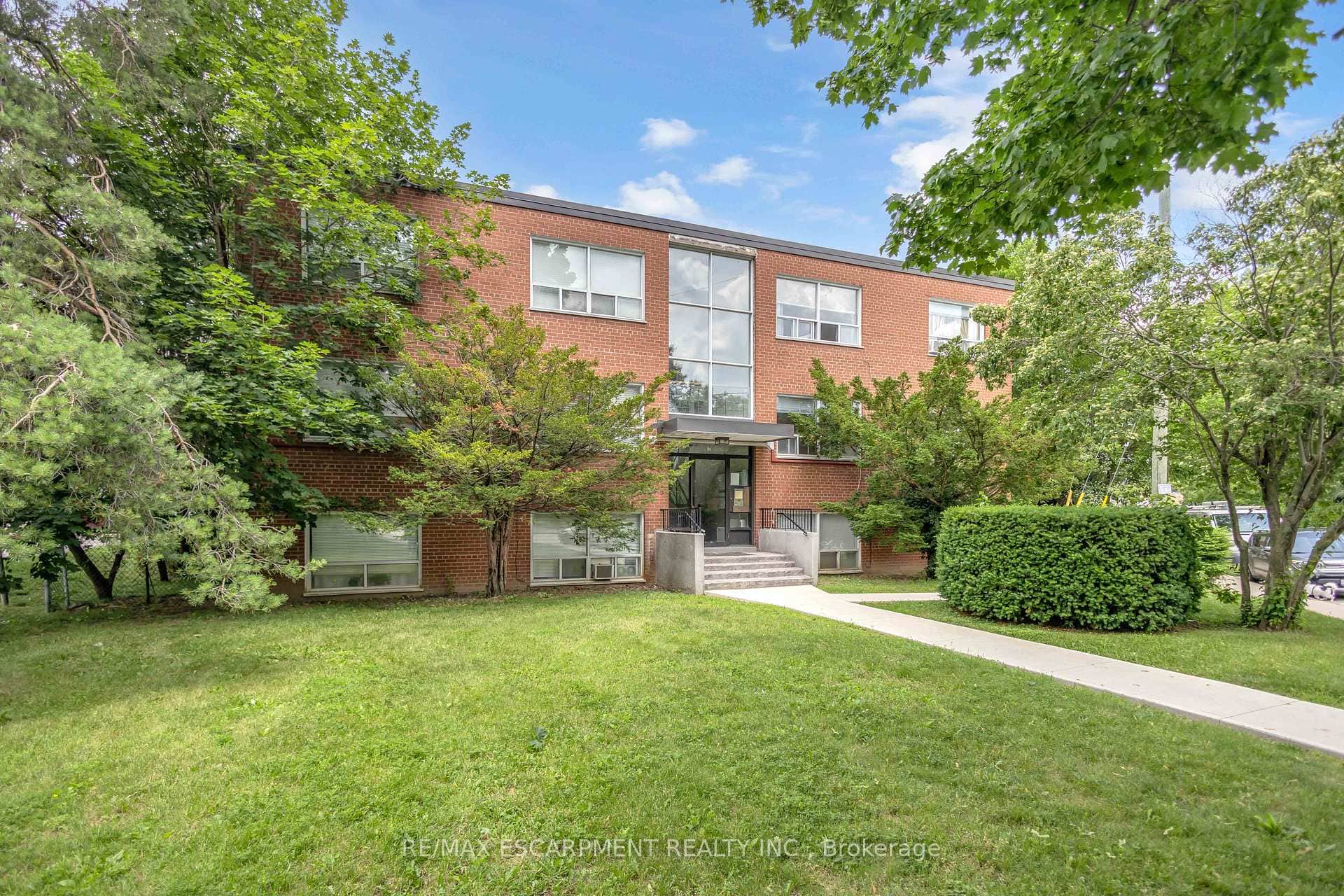 57 Mericourt Road Unit 302