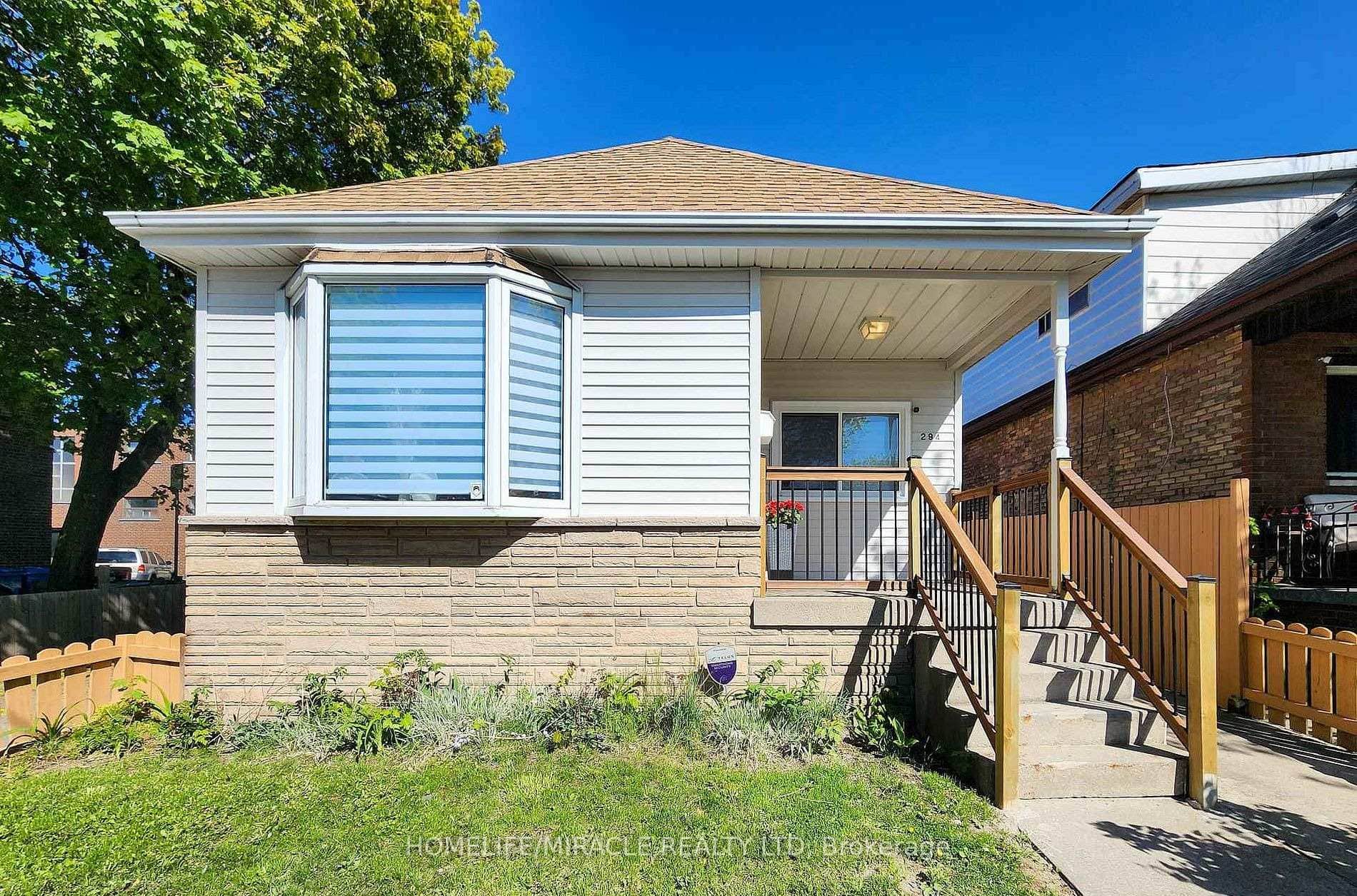 294 Fairfield Avenue Unit Lower Level