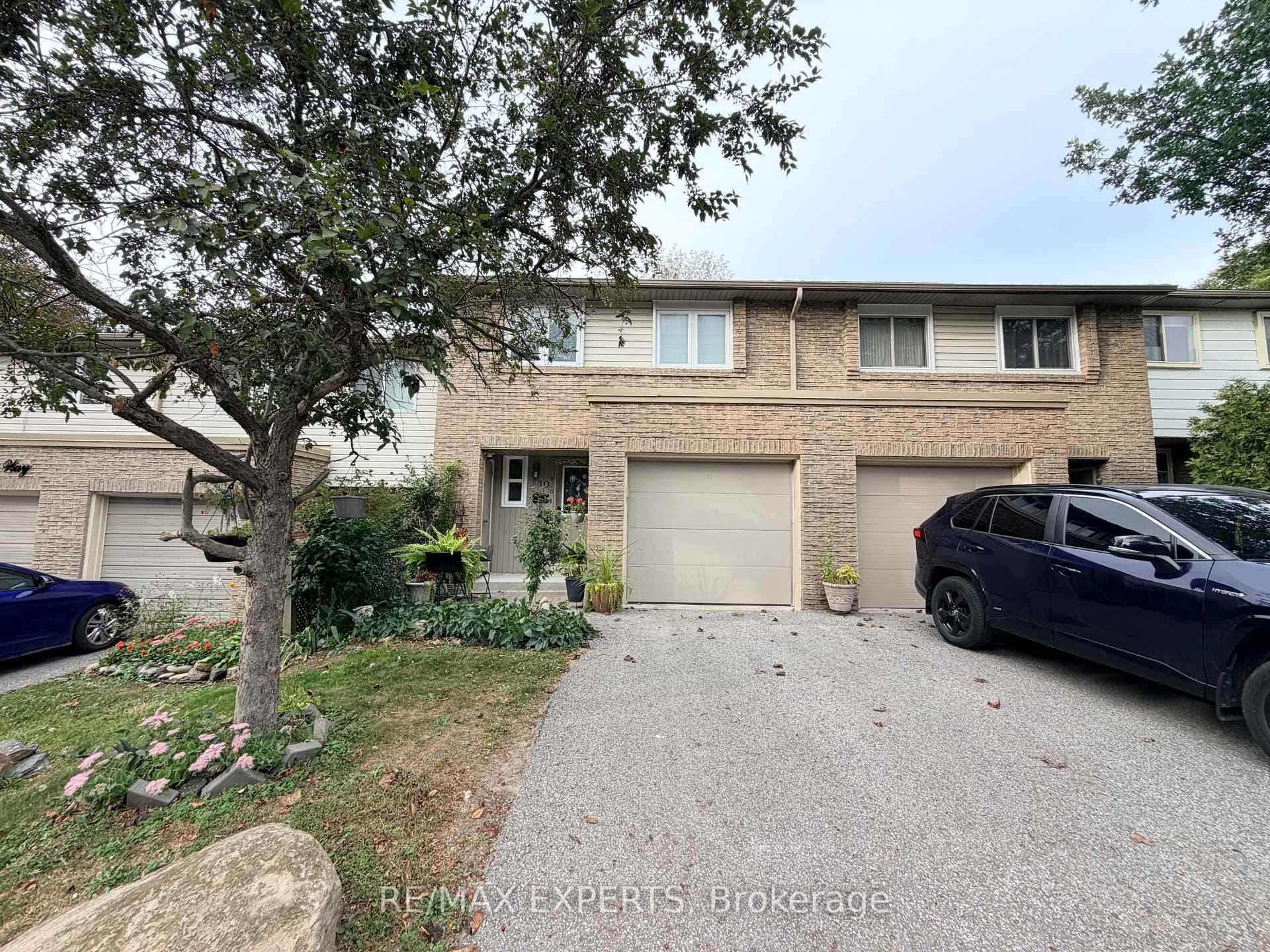 10 Knightsbridge Way