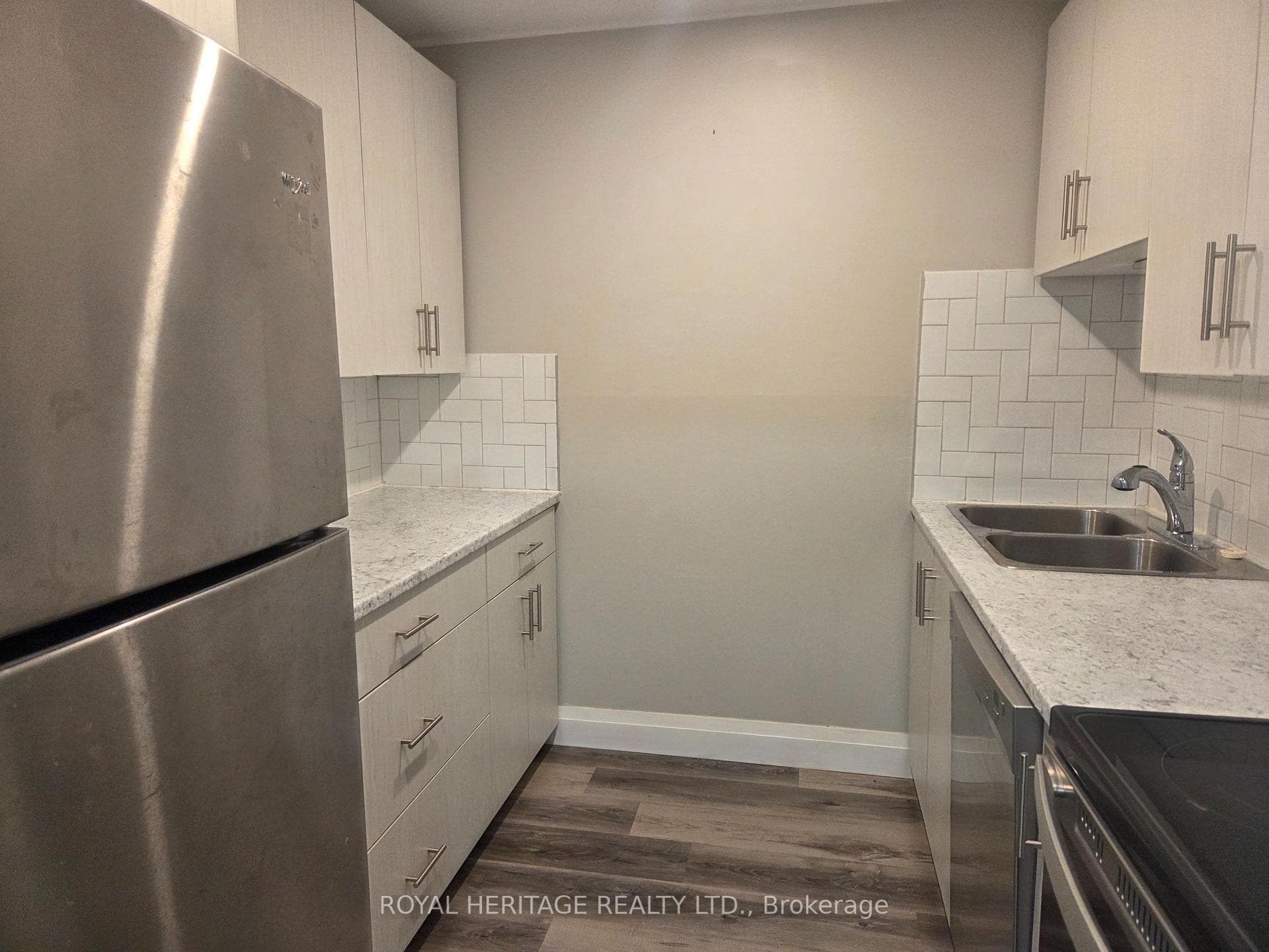 8800 Willoughby Drive Unit 208