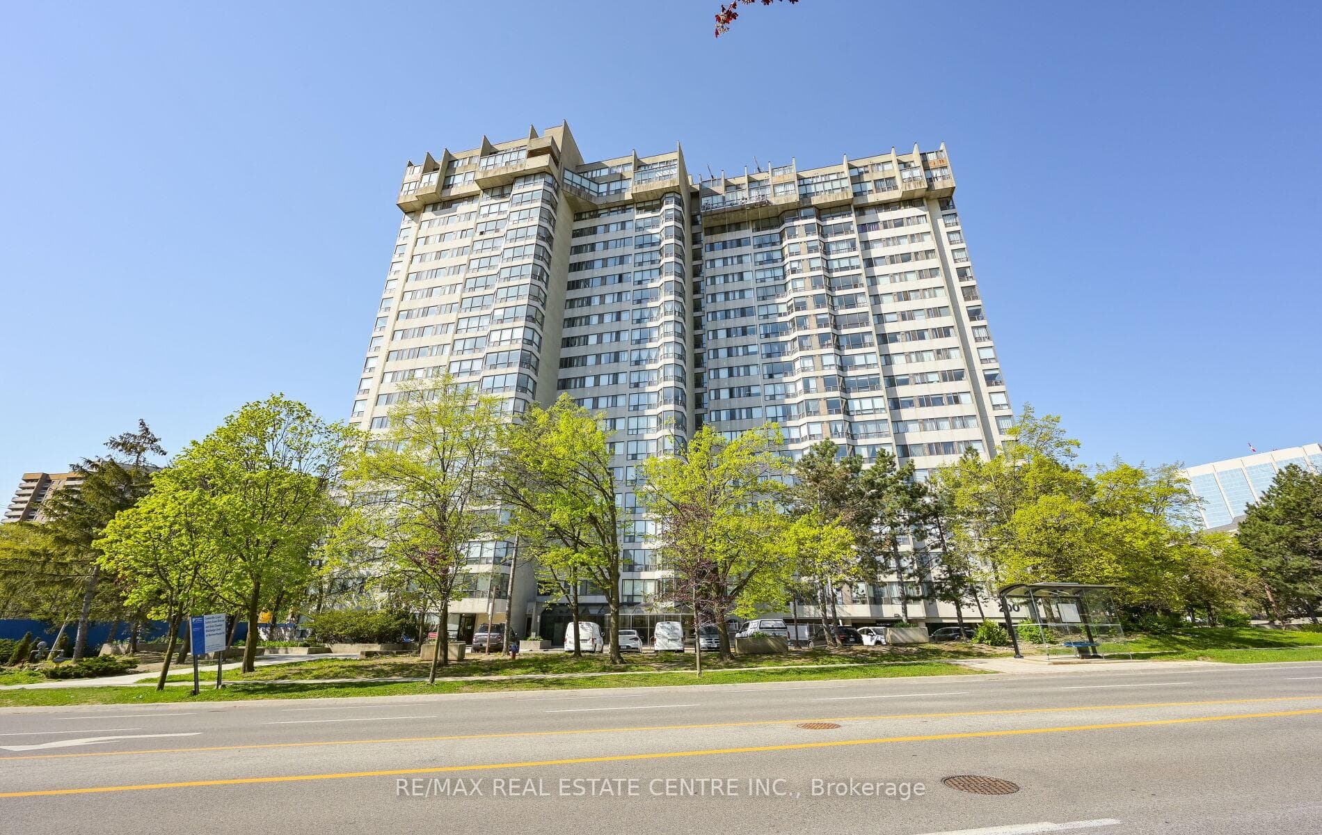 200 Robert Speck Parkway Unit 2006
