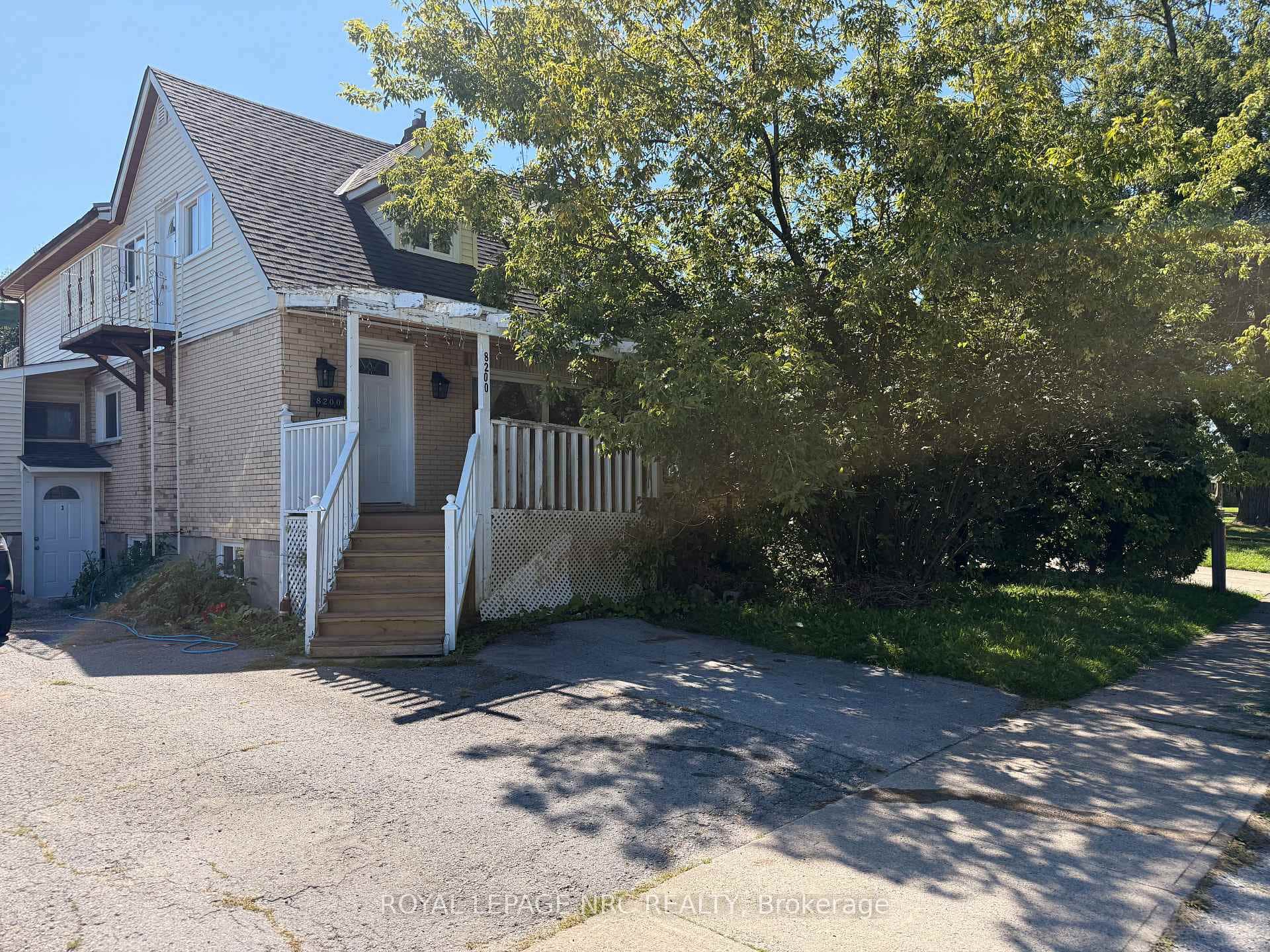 8200 WOODBINE Street Unit Main level