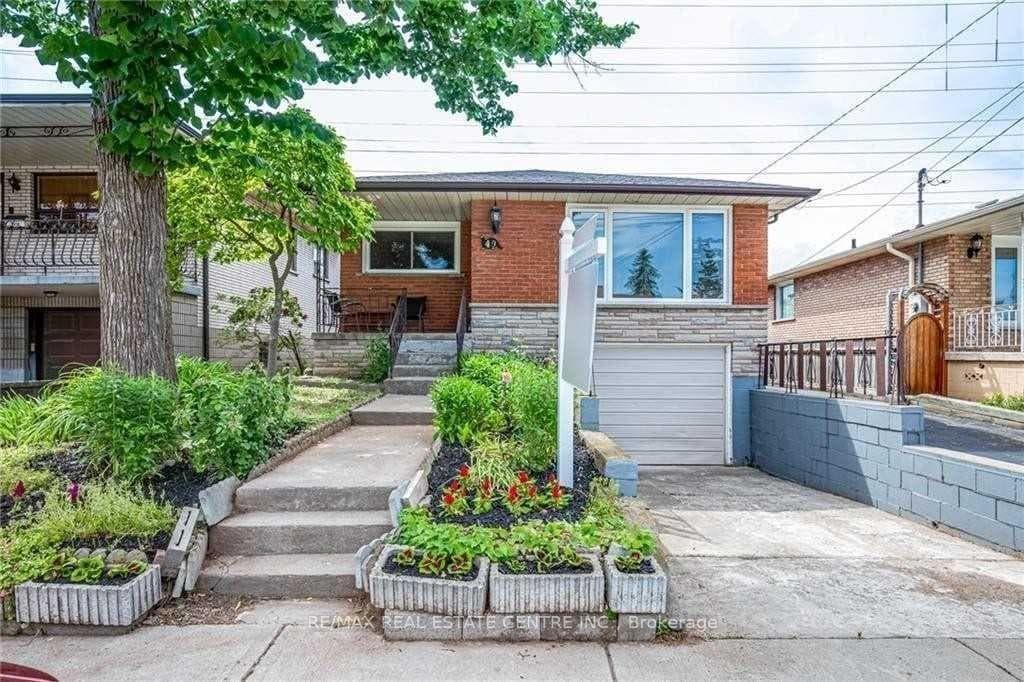 49 Selkirk Avenue Unit Bsmt