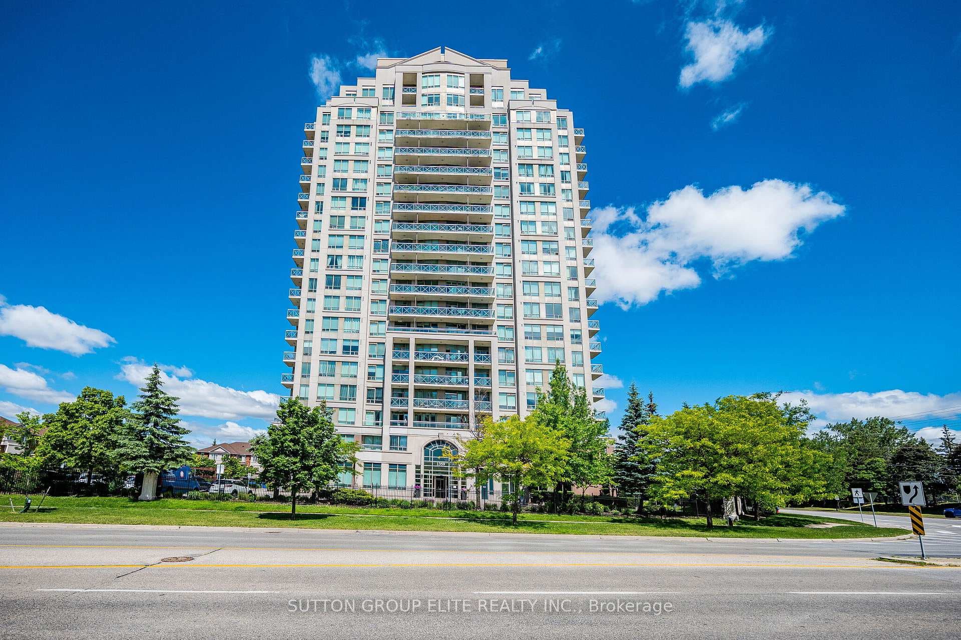 1359 Rathburn Road Unit 308