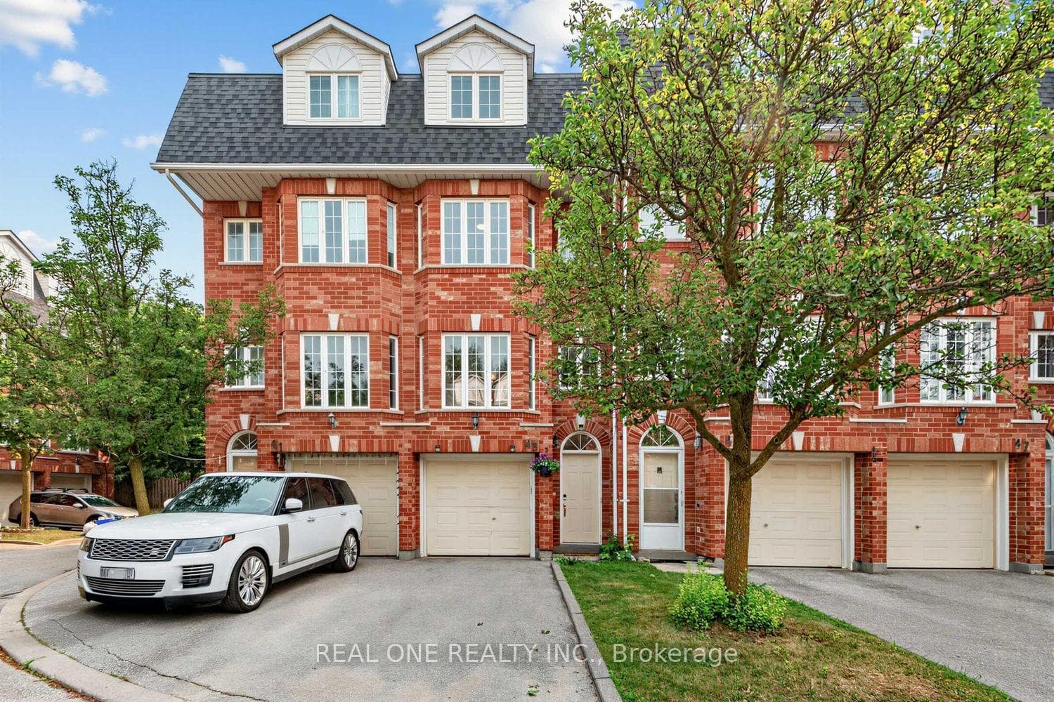 43 Bethune Way
