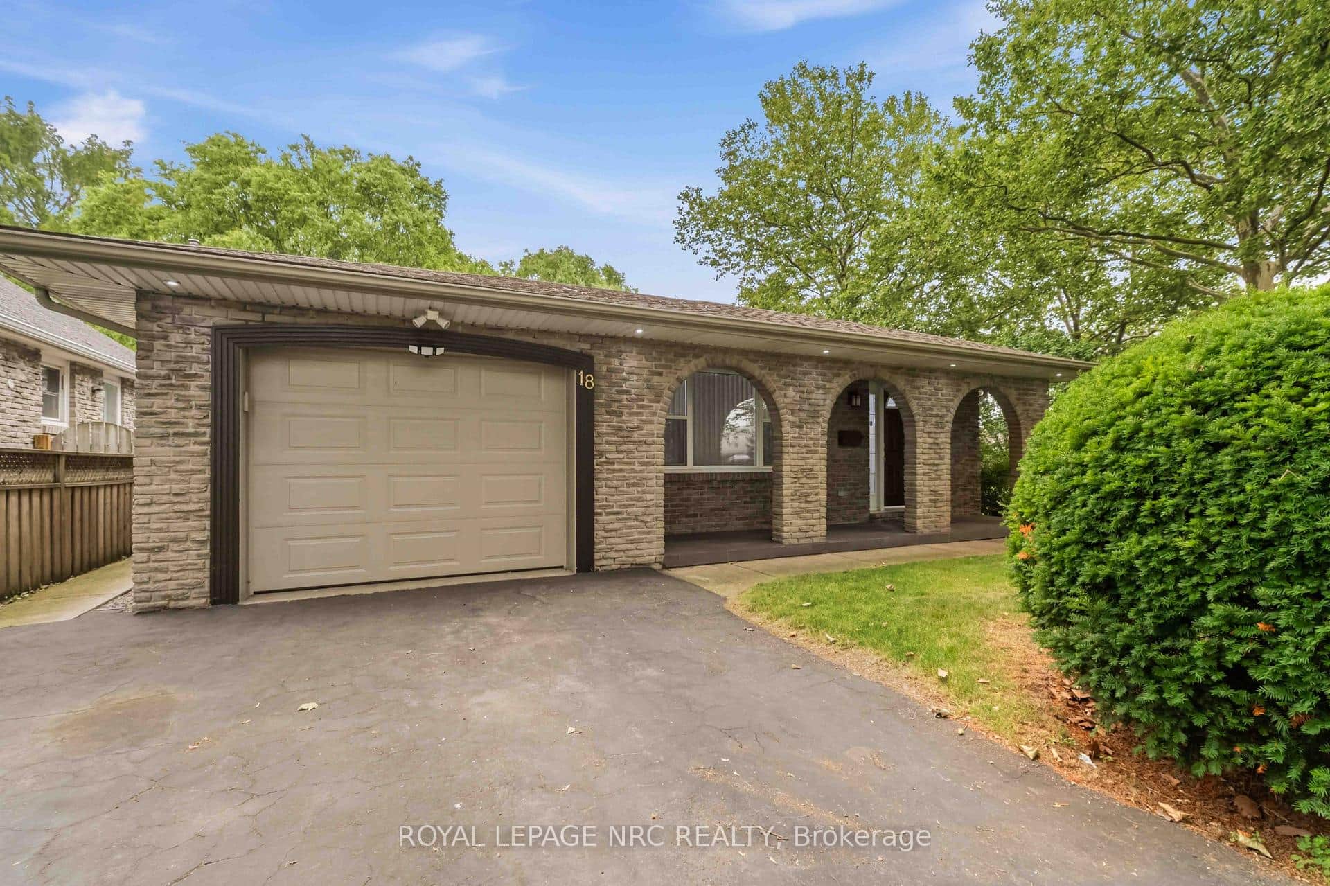 18 October Drive, St. Catharines