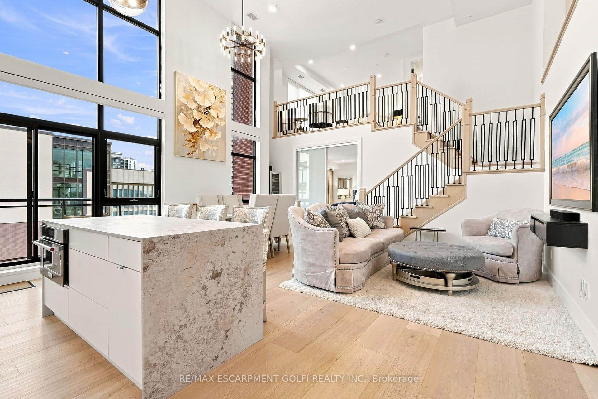 112 King Street Unit PH5