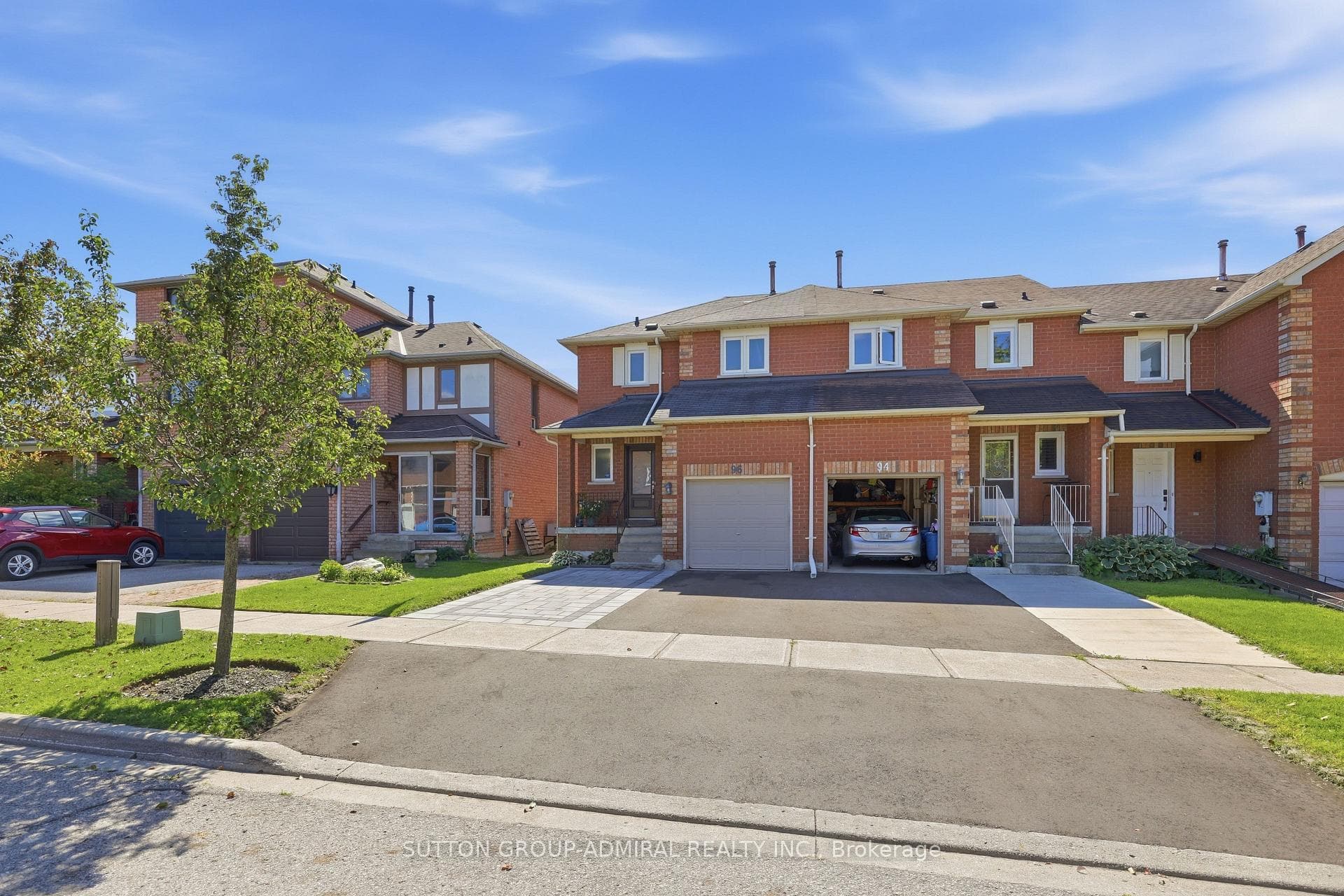 96 Islay Crescent
