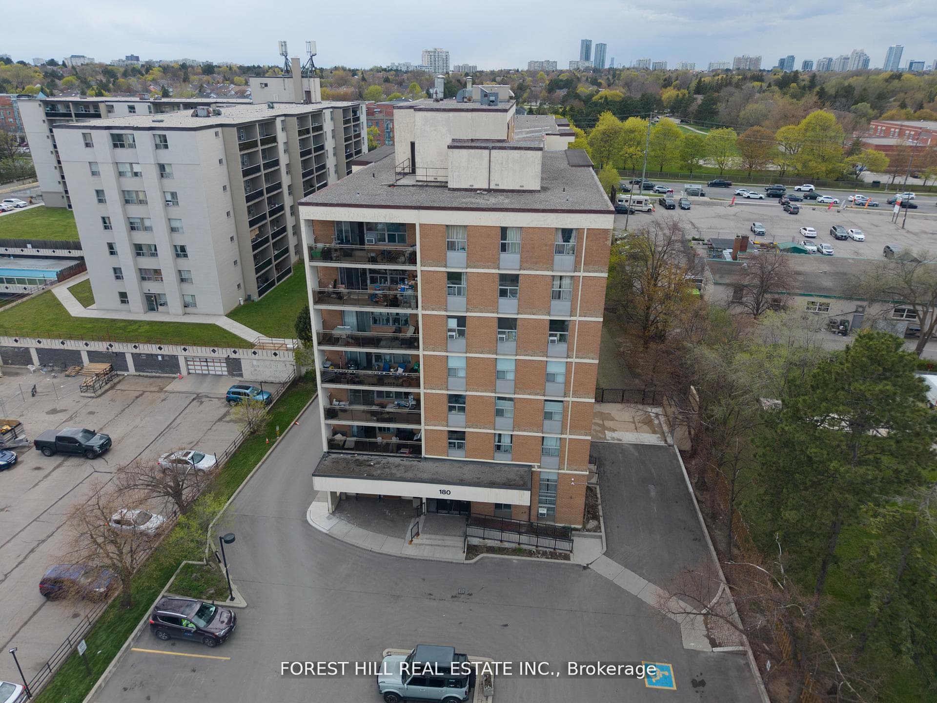180 DUDLEY Avenue Unit 302