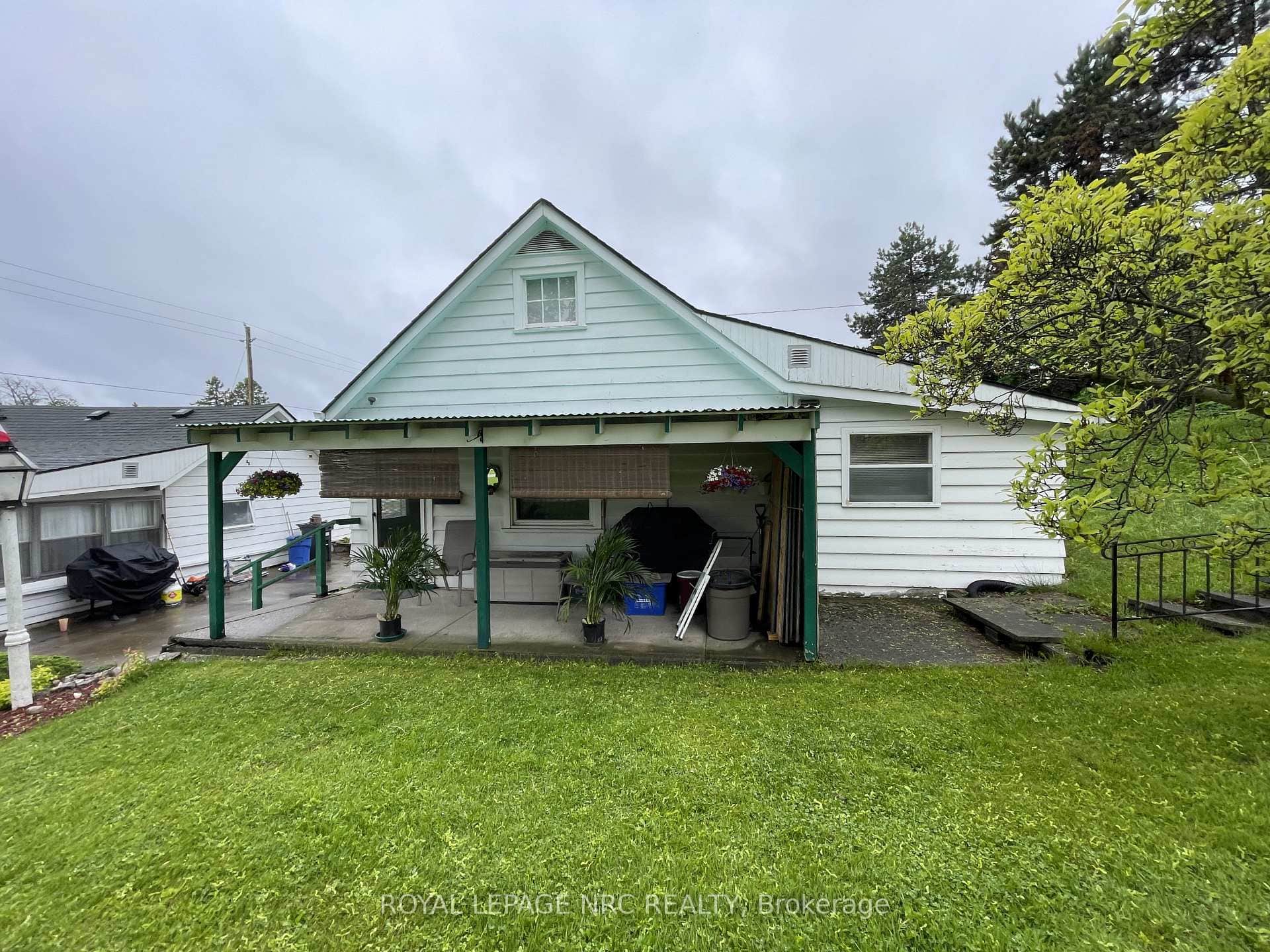 166 Lakeshore Road