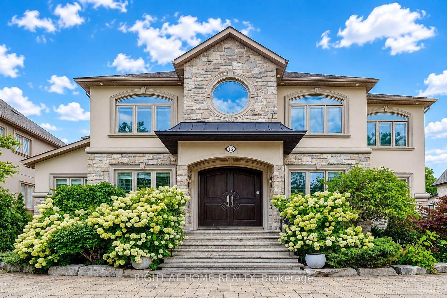 16 Fairview Avenue